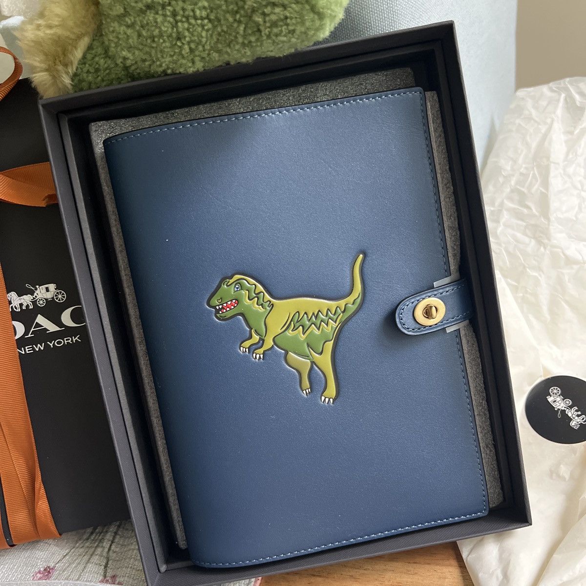 Coach Coach Rexy 10th Birthday notebook In Loved Leather Sticker Size ONE SIZE - 1 Thumbnail