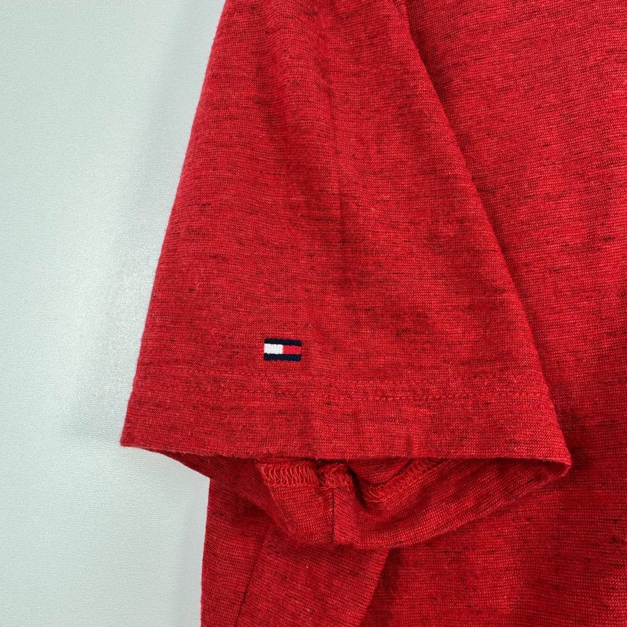 Tommy Hilfiger Tommy Hilfiger Red V-Neck Pocket T-Shirt Mens Size L Size US L / EU 52-54 / 3 - 3 Thumbnail