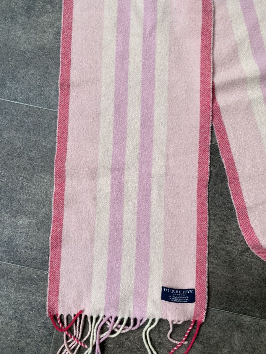 Burberry Scarf Cashmere Muffler Neckwear