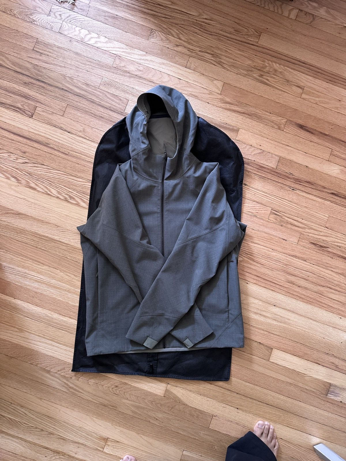 Arc'Teryx Veilance Black Allo Shirt Jacket (womens) | Grailed