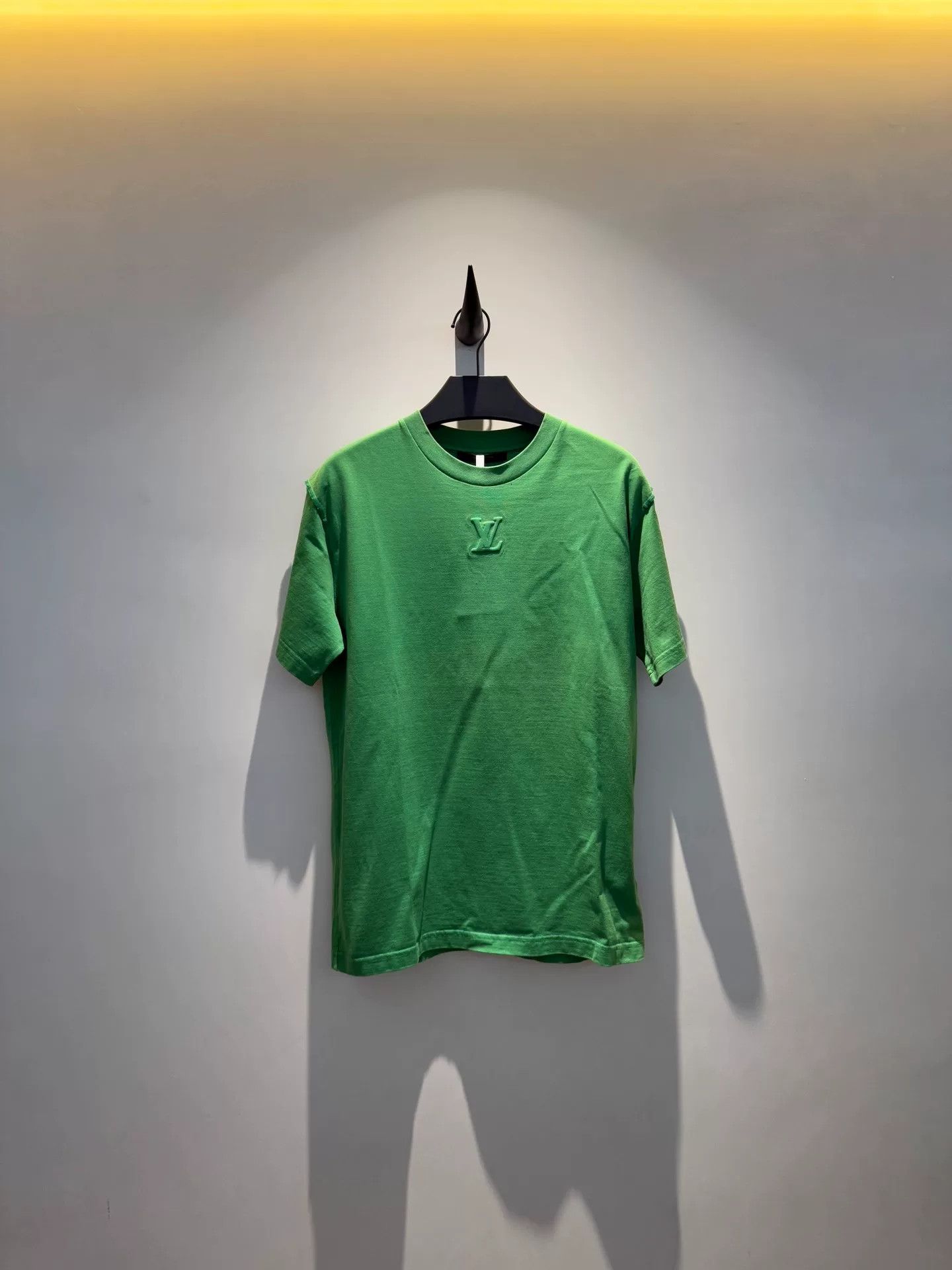 Louis Vuitton lv green embossed logo short sleeve t-shirt | Grailed