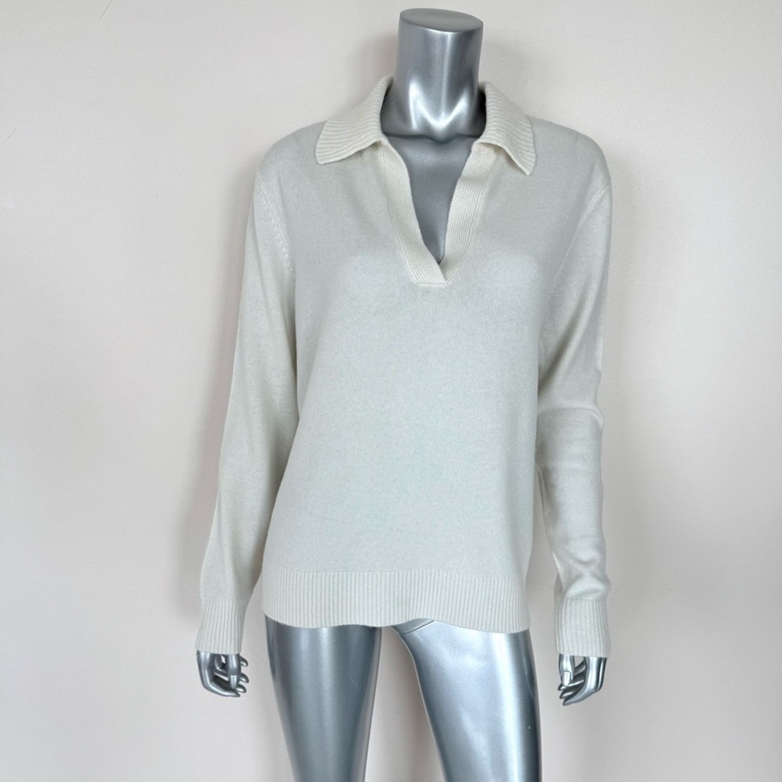 NWT!!! Theory cashmere sweater size L Authentic Retail 375$