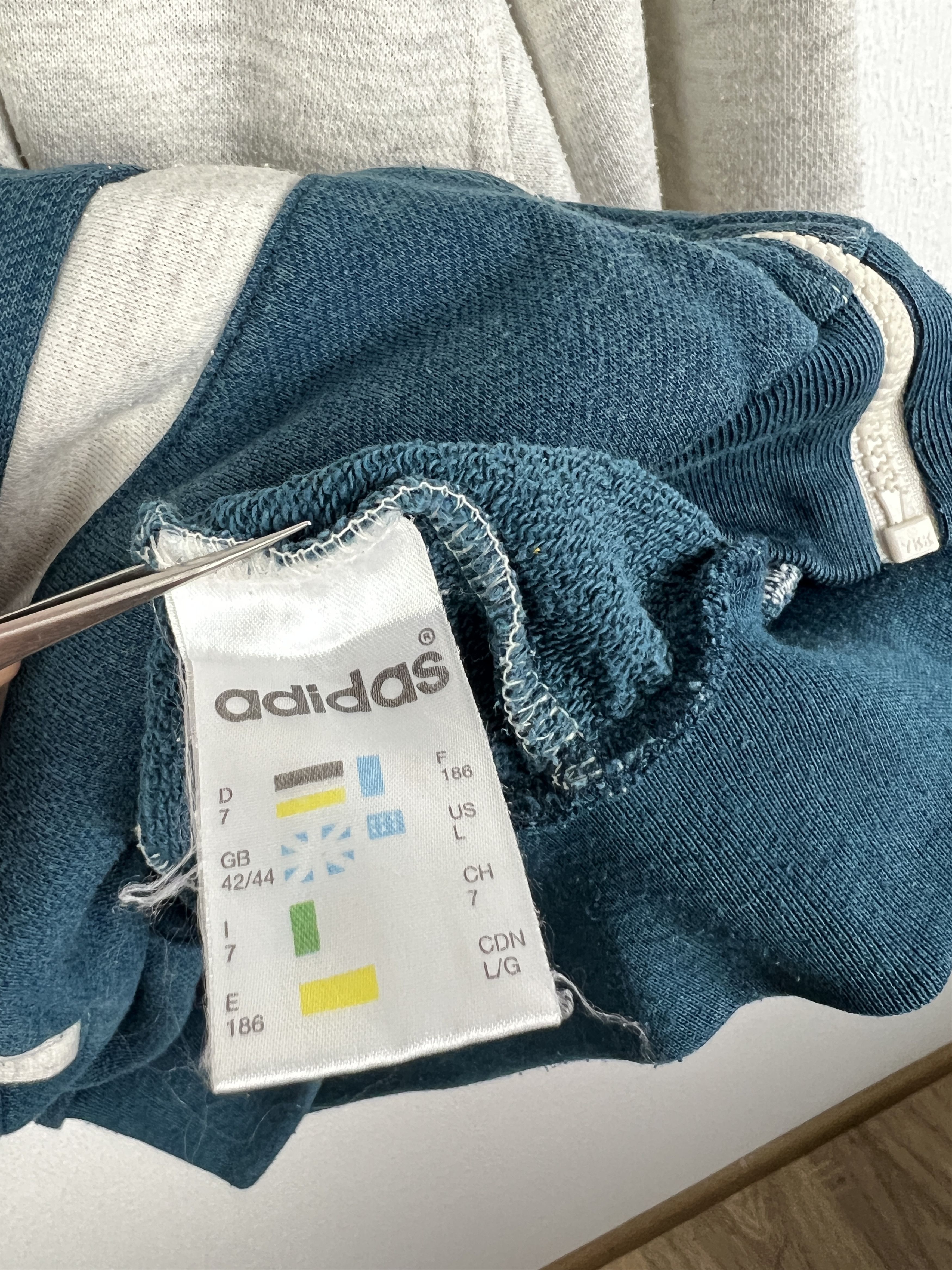 Adidas Vintage 90's Adidas Jacket White Sweater Track Top Zip Hype Size US L / EU 52-54 / 3 - 7 Thumbnail