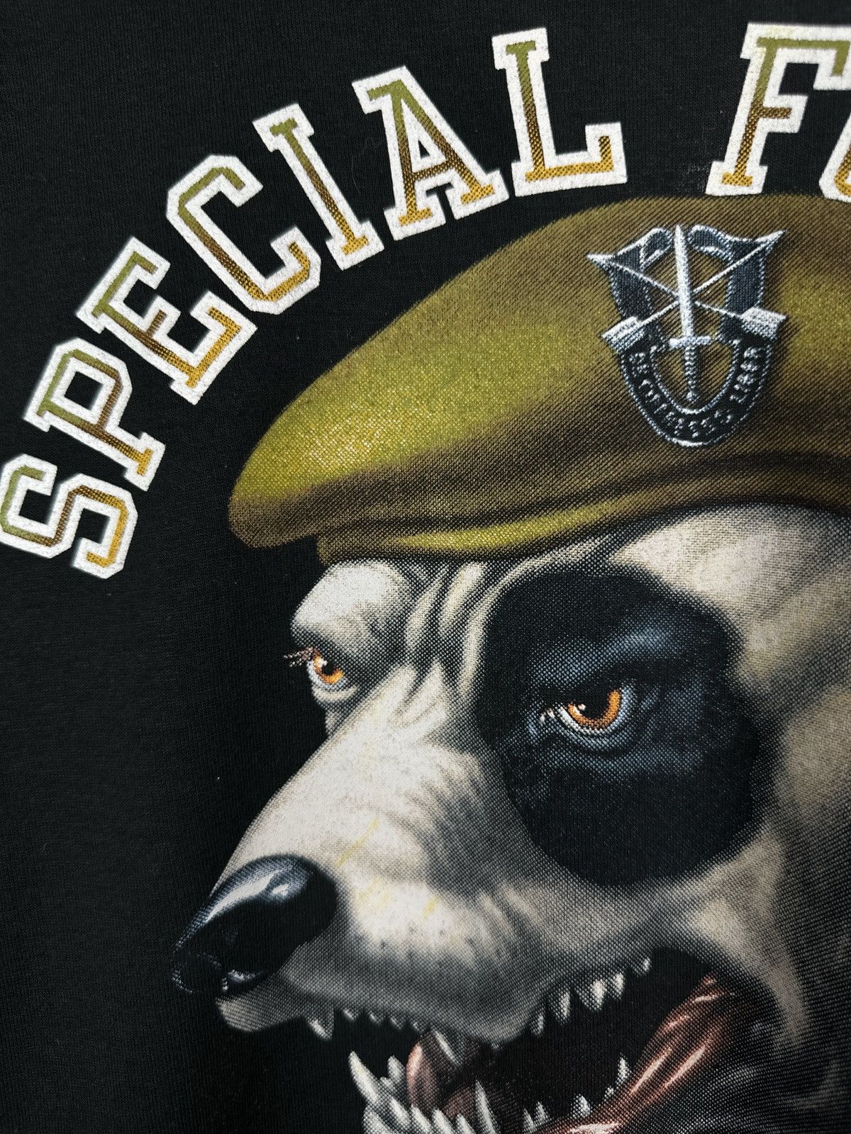 Vintage 1991 Vintage US Special Forces Graphic T Shirt 90s Size US M / EU 48-50 / 2 - 6 Thumbnail
