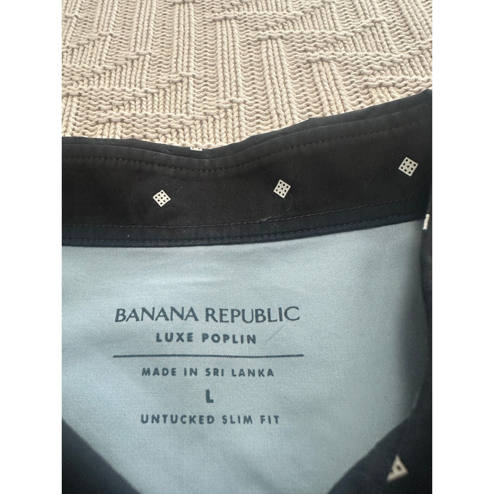 Banana Republic Banana Republic navy polka dot slim fit button down size L Size US L / EU 52-54 / 3 - 4 Thumbnail