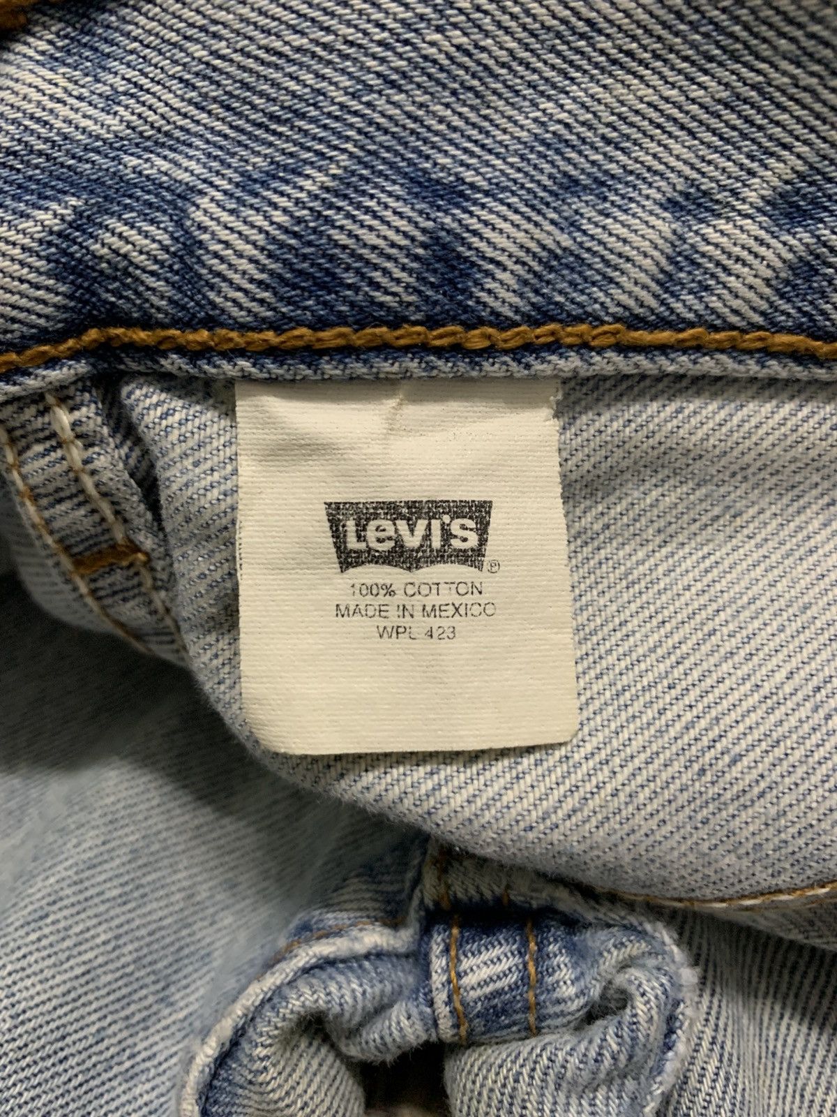 Levi's VTG Levi's 501 Light Wash Repaired Distressed Jeans Size US 35 - 12 Thumbnail