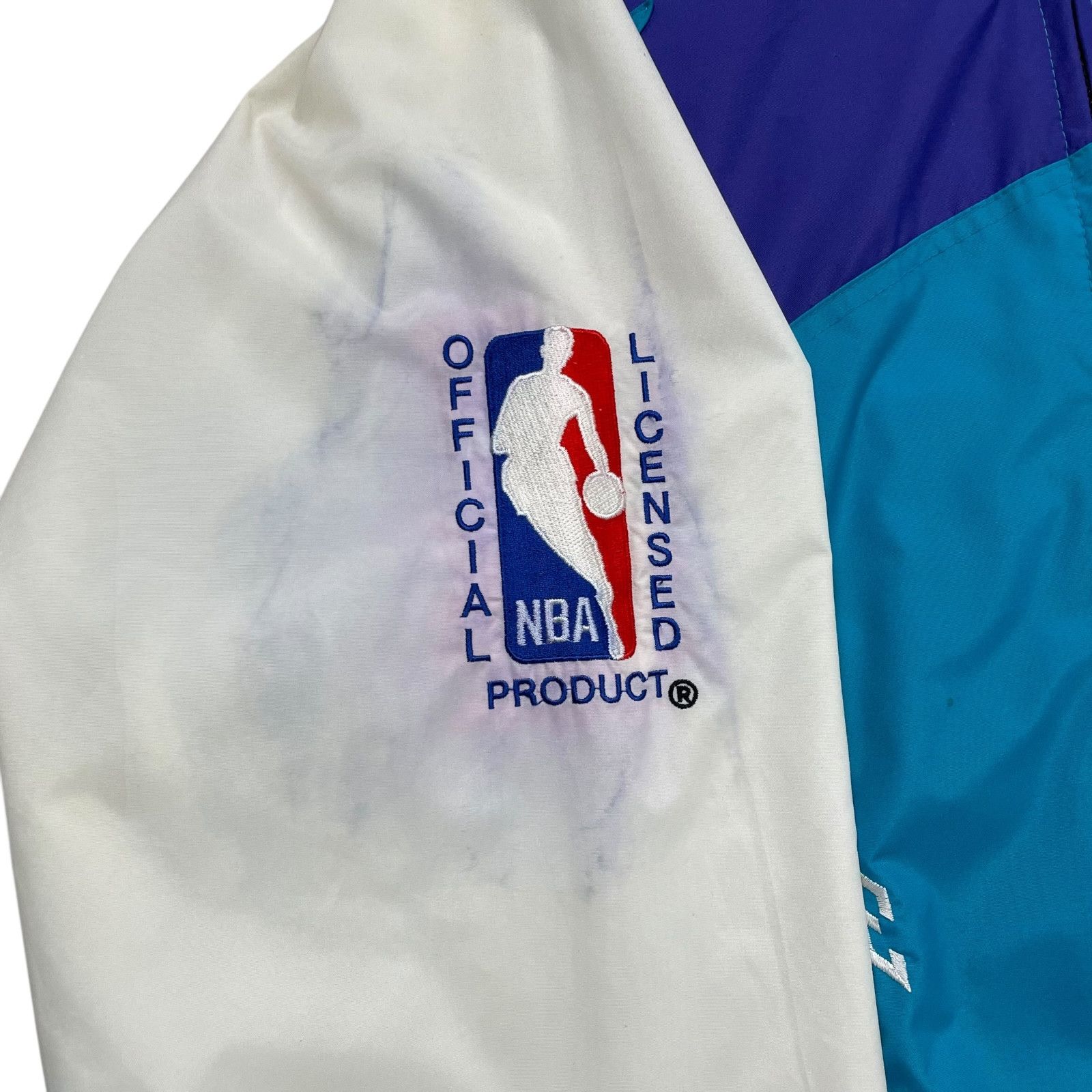 NBA VTG 90s CHARLOTTE HORNETS LOGO ATHLETIC SHARKTOOTH JACKET Size US L / EU 52-54 / 3 - 13 Thumbnail