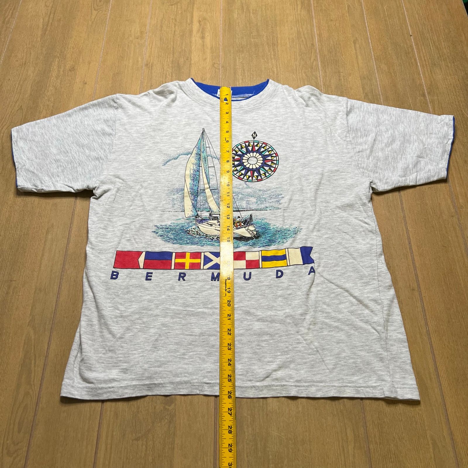 Vintage Vintage 90s Bermuda Travel T-Shirt Made In USA Sz L Travel Size US L / EU 52-54 / 3 - 6 Thumbnail