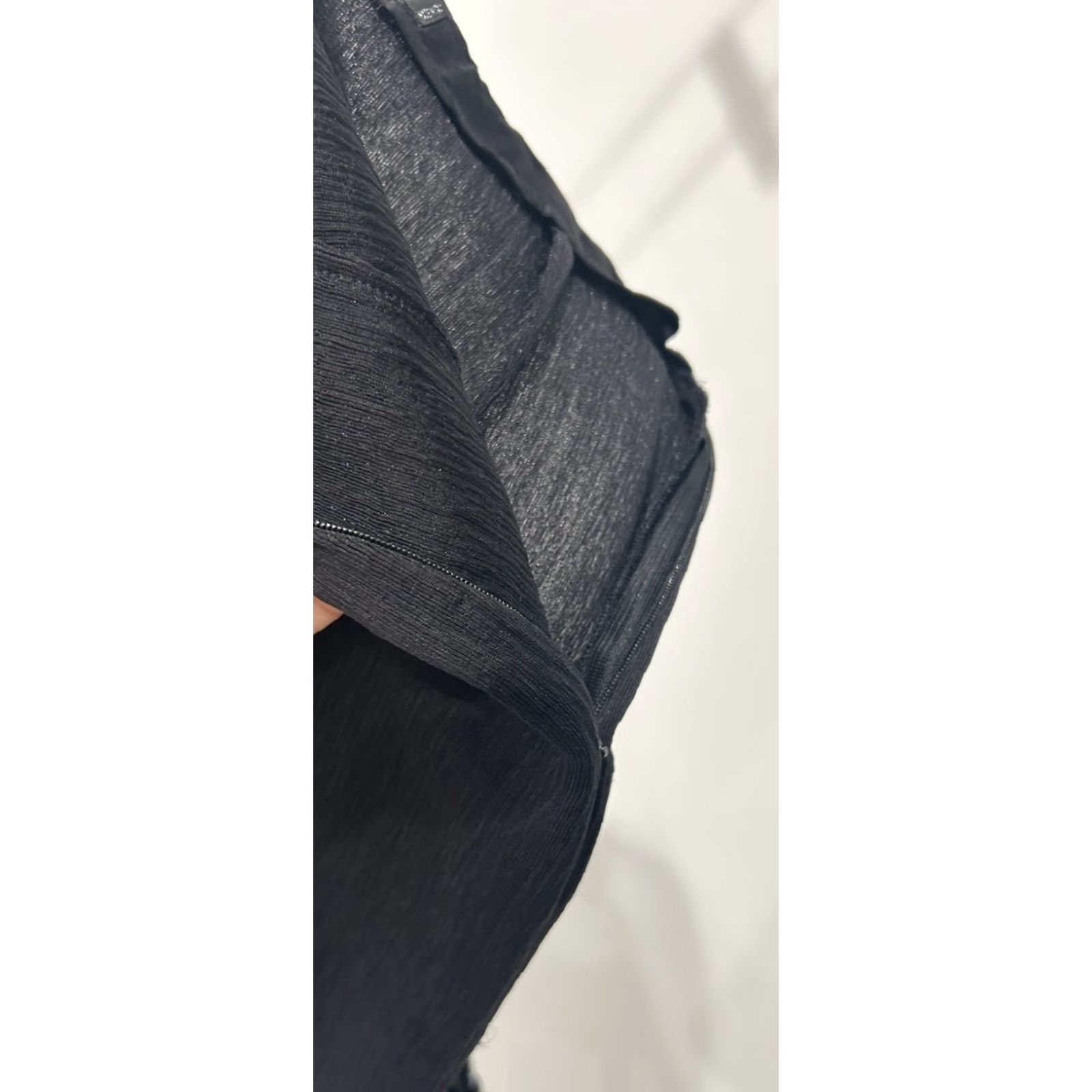Anna Sui VINTAGE Women’s Sui By Anna Sui Italia Black Cotton Business Casual Pencil Skirt Size 38 Size 28" / US 6 / IT 42 - 5 Thumbnail