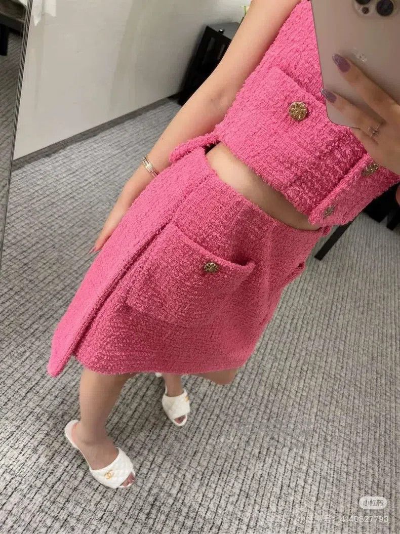 Chanel Chanel 22S pink tweed skirt Size 42" / US 20 - 8 Thumbnail