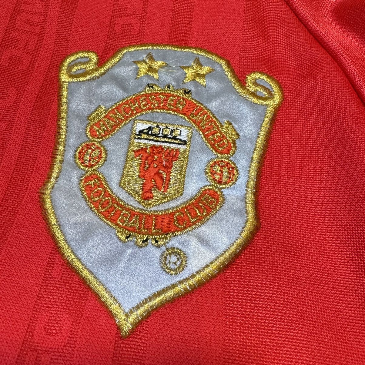 Umbro manchester united 99/00 champions league home shirt #9 Cole Size US M / EU 48-50 / 2 - 5 Thumbnail