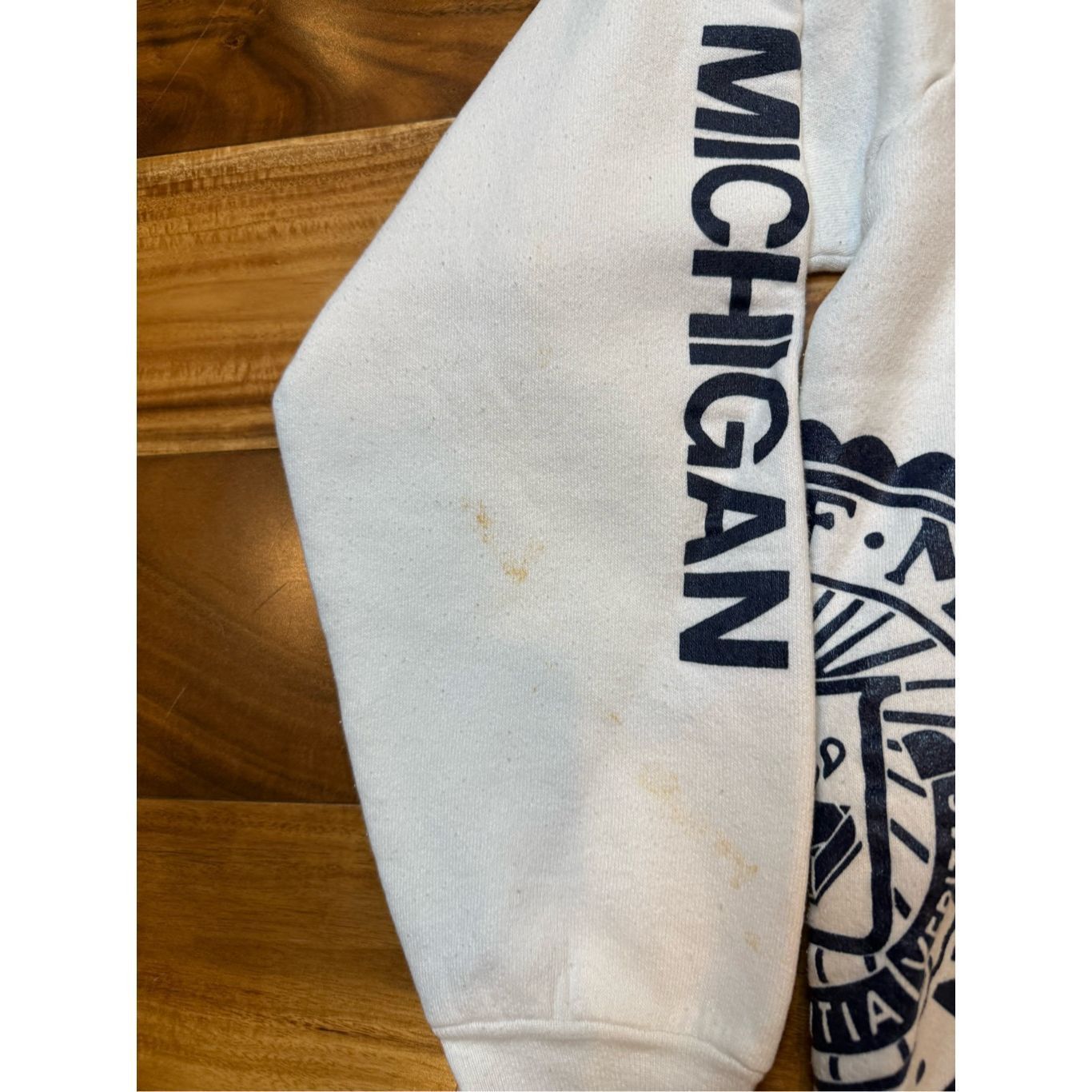 Fruit Of The Loom Size M Vintage 1980s Michigan Wolverines AOP grail rare Fruit of the loom blue Size US M / EU 48-50 / 2 - 3 Thumbnail