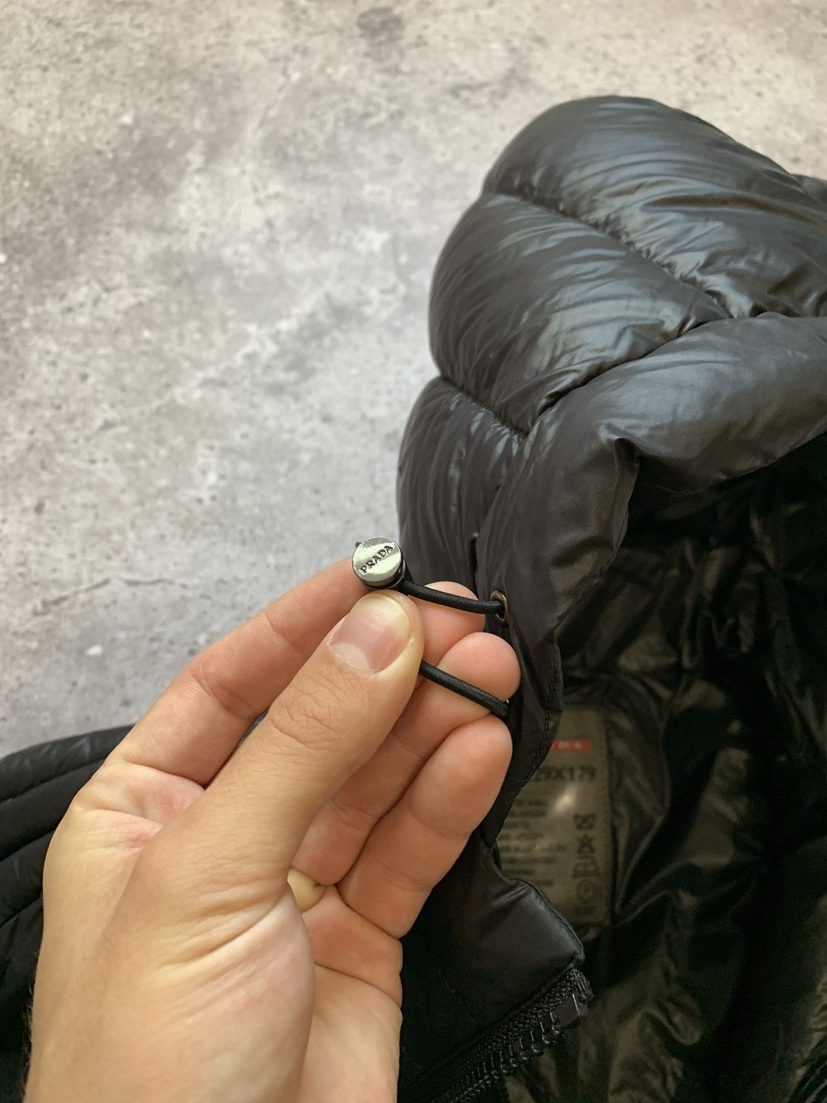 Prada Prada Sport Tech Puffer Jacket with triangle logo. Size M / US 6-8 / IT 42-44 - 9 Thumbnail