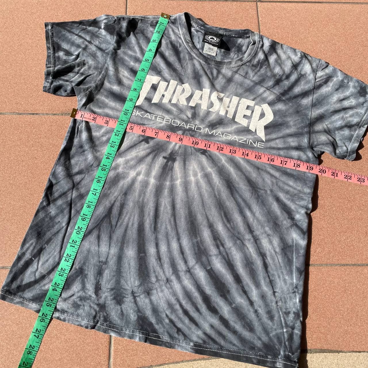 Thrasher ⭐️SALE⭐️ [M] THRASHER TIE DYE VINTAGE TSHIRT GRAPHIC Size US M / EU 48-50 / 2 - 2 Thumbnail