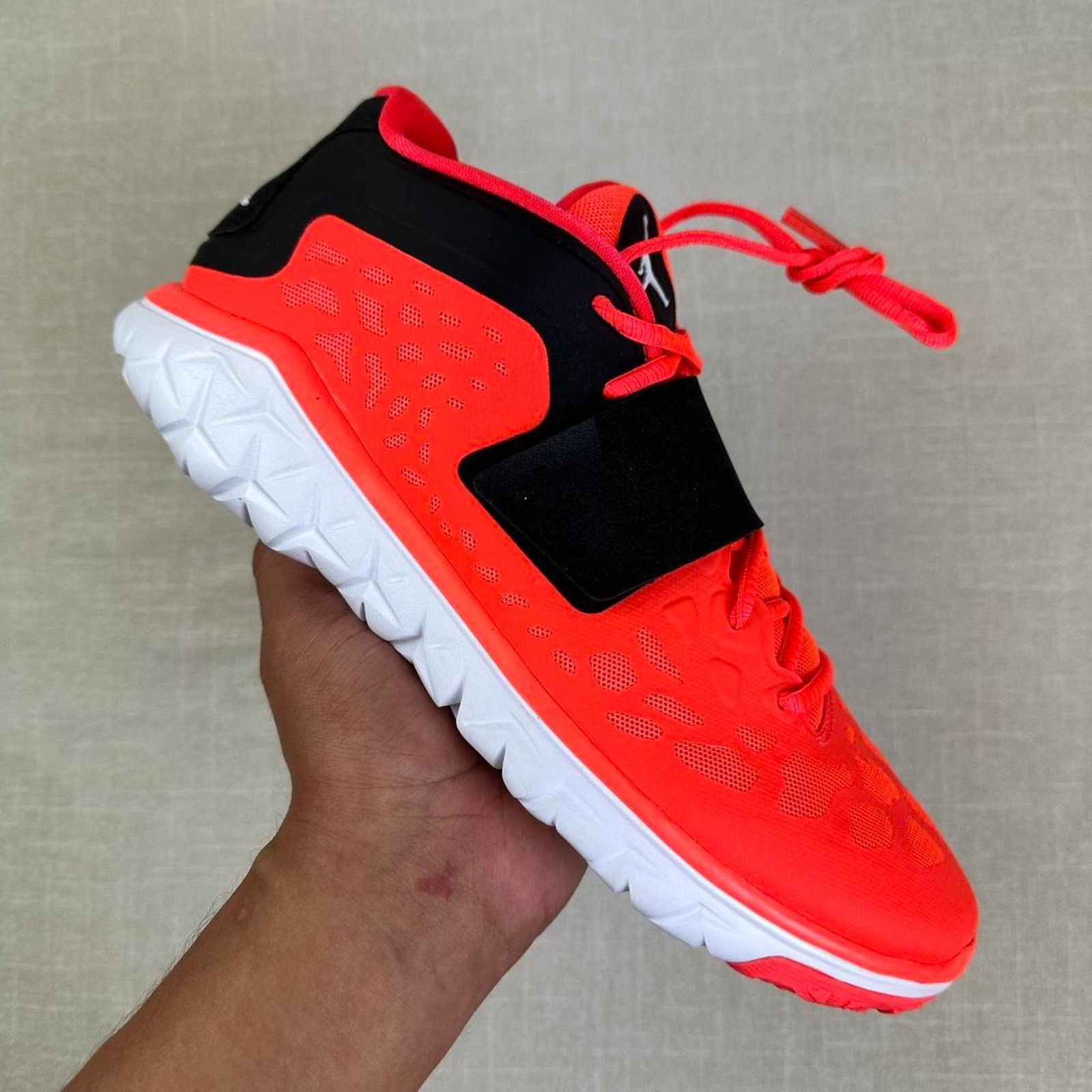 Jordan Brand 🖤 2015 Jordan Flight Flex Trainer 2 "Infrared 23" 8M Size US 8 / EU 41 - 1 Thumbnail