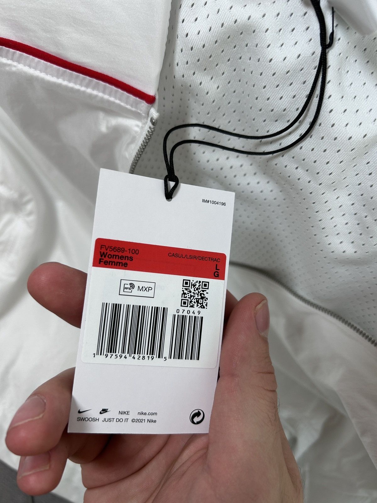 Other SS 24 Nike x Jacquemus Nylon Woman’s tracksuit Size S / US 4 / IT 40 - 25 Thumbnail