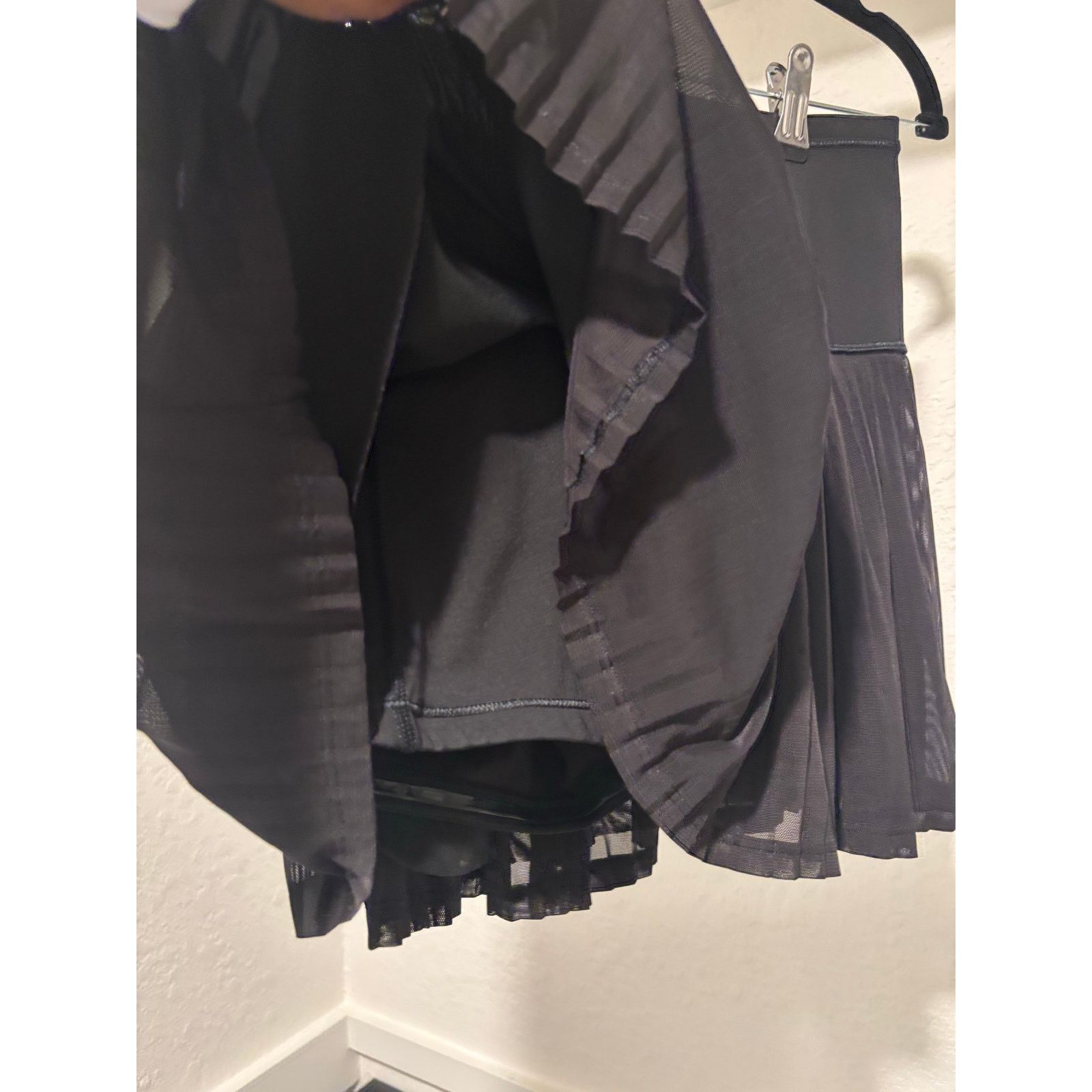 Athleta NWOT Athleta A Game Mesh Skort 13.5" Women’s Size Small Size 28" / US 6 / IT 42 - 5 Thumbnail