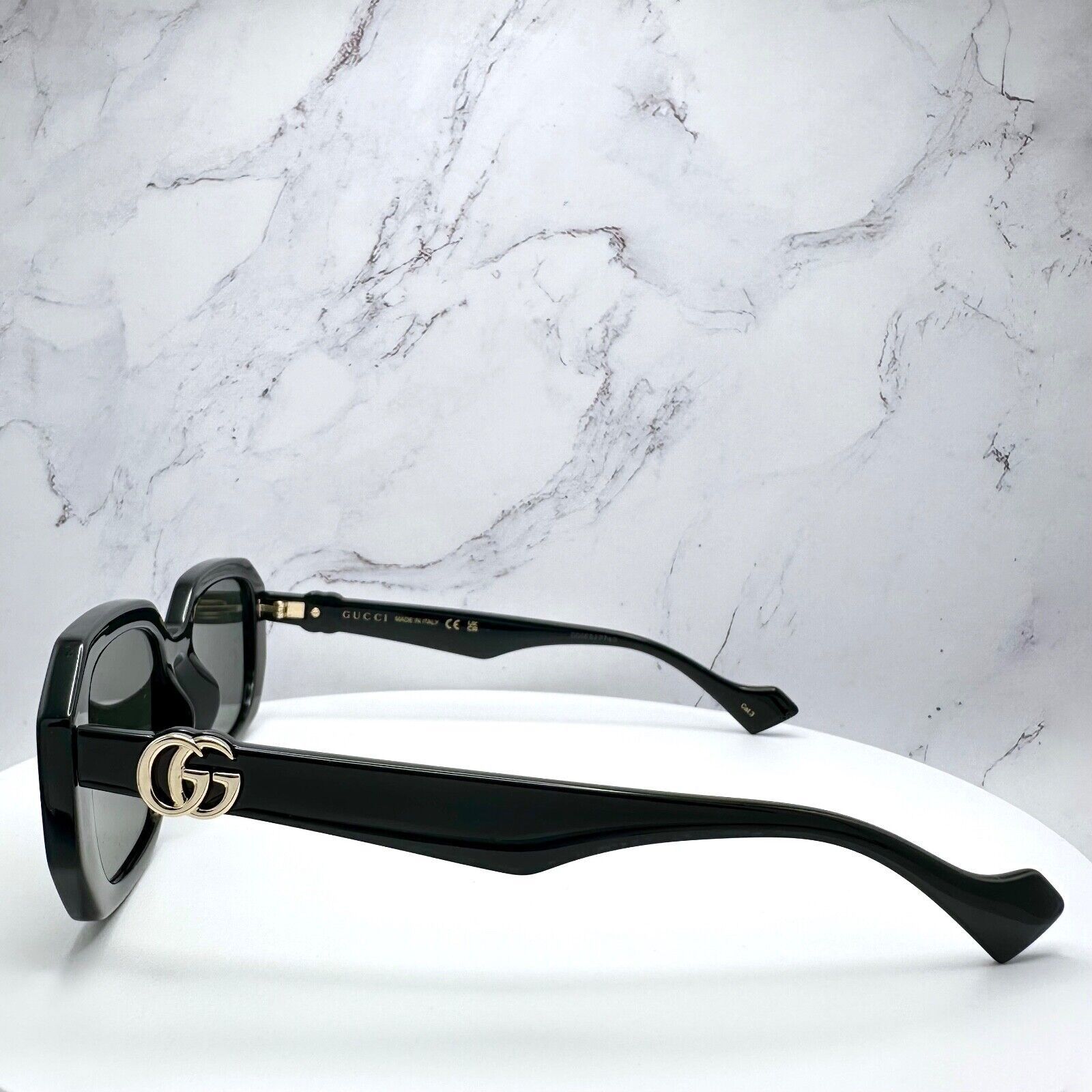 Gucci New Gucci Sunglasses Black Geometric Rectangle Gold GG Size ONE SIZE - 4 Thumbnail
