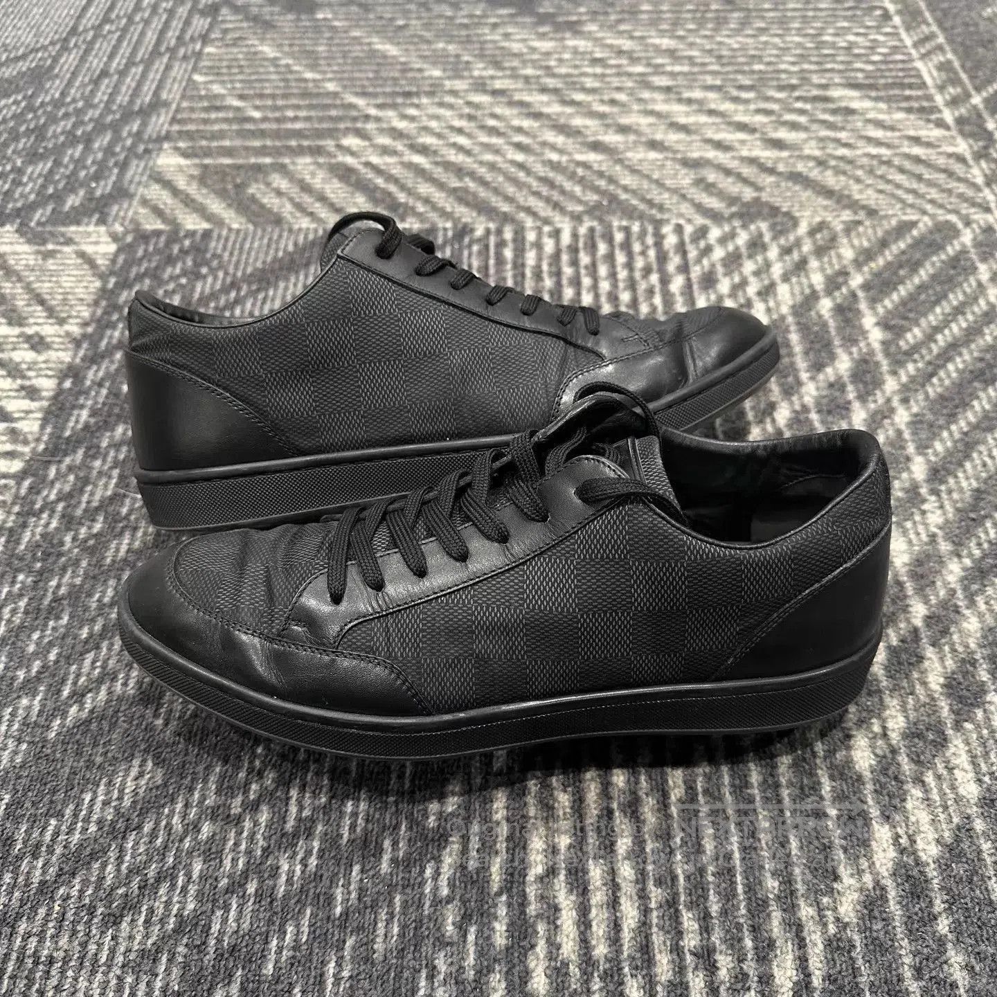 Louis Vuitton Black Low. Size US 6.5 / EU 39-40 - 4 Thumbnail
