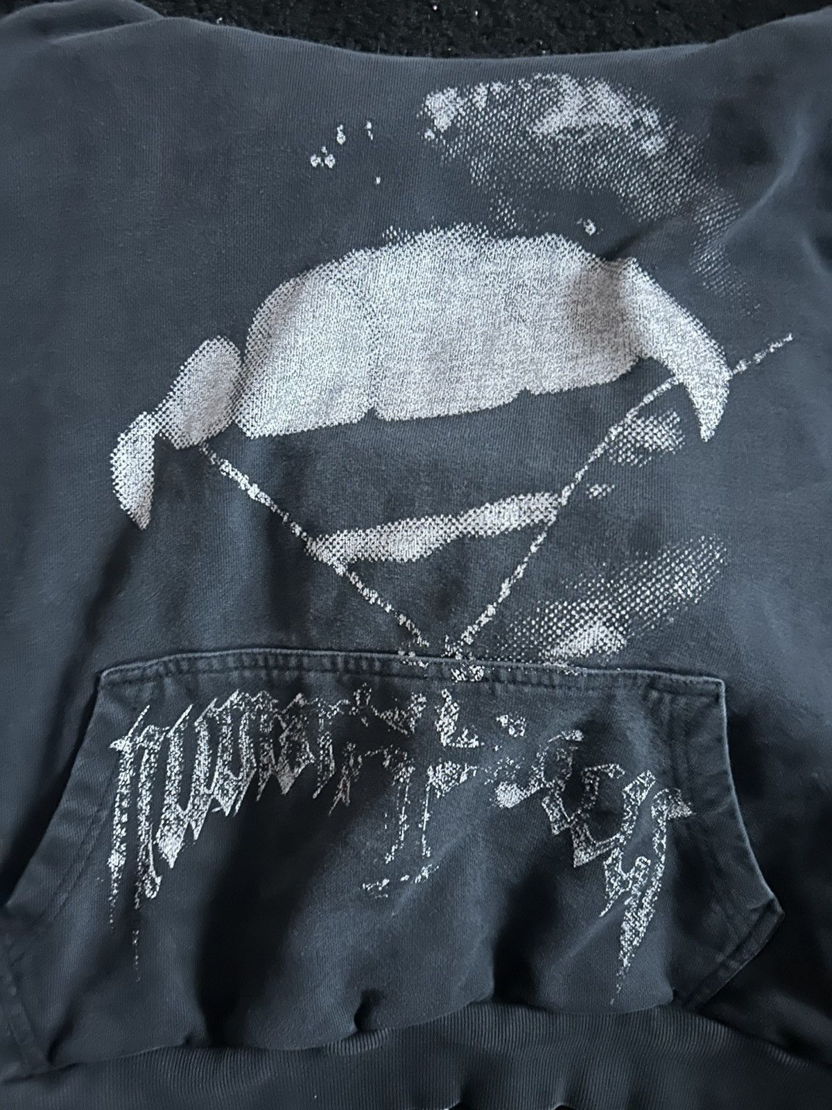 Other Human vices exclusive vampire hoodie Size US L / EU 52-54 / 3 - 2 Thumbnail