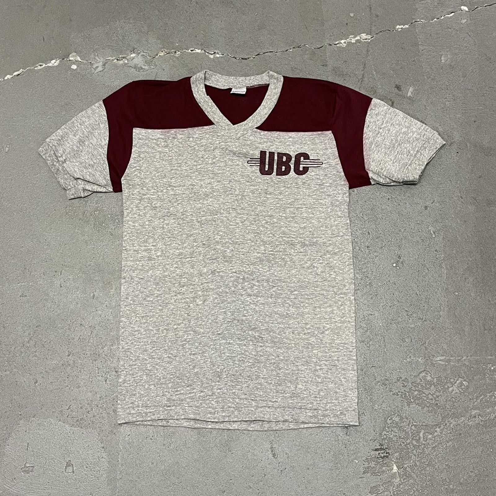 Champion × Vintage Vintage 1970’s Champion Blue Bar UBC Graphic T-shirt Small Size S / US 4 / IT 40 - 1 Thumbnail