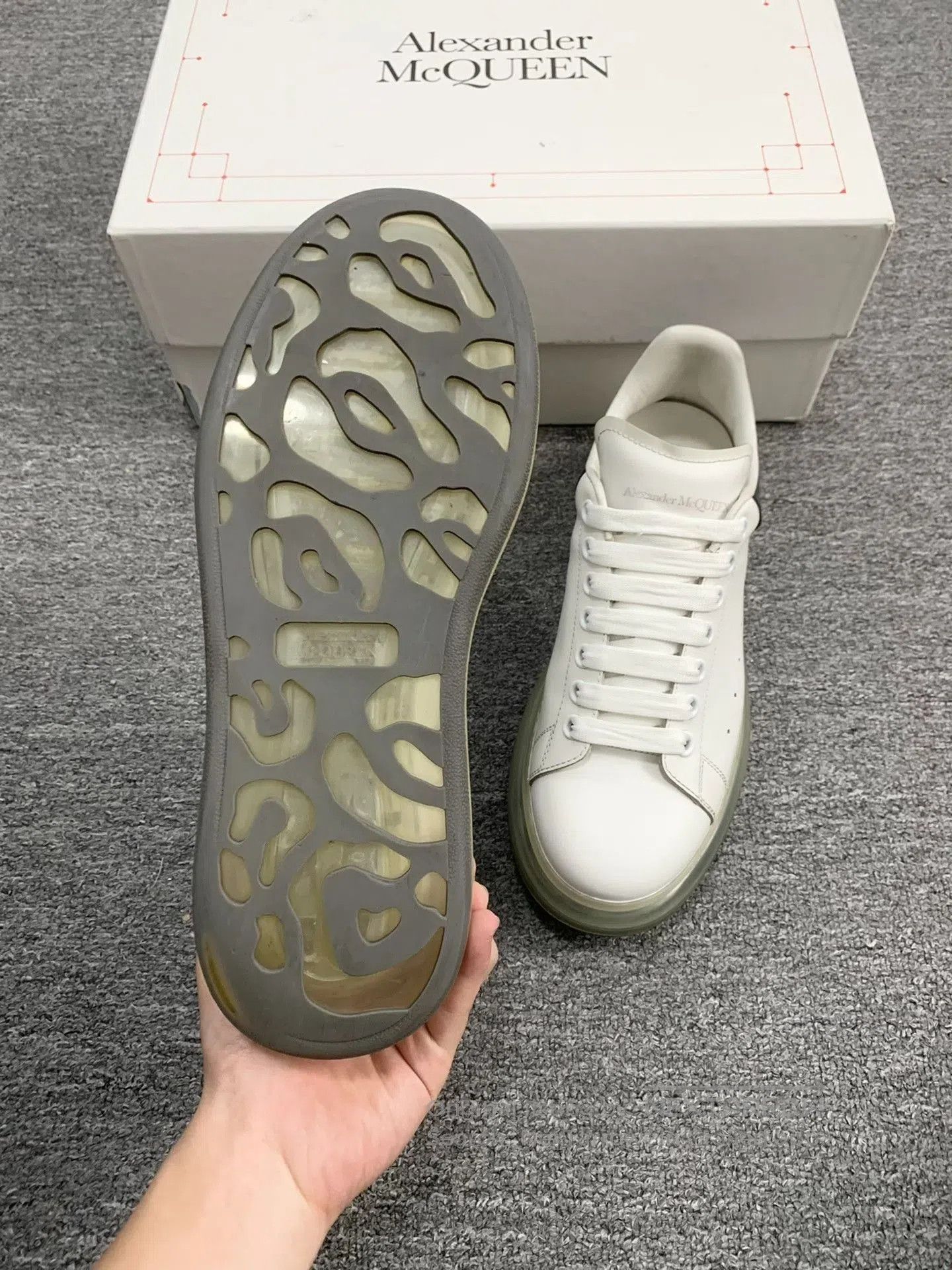 McQ Alexander McQueen Alexander McQueen Classic White Thick Sole. Size US 8 / EU 41 - 7 Thumbnail