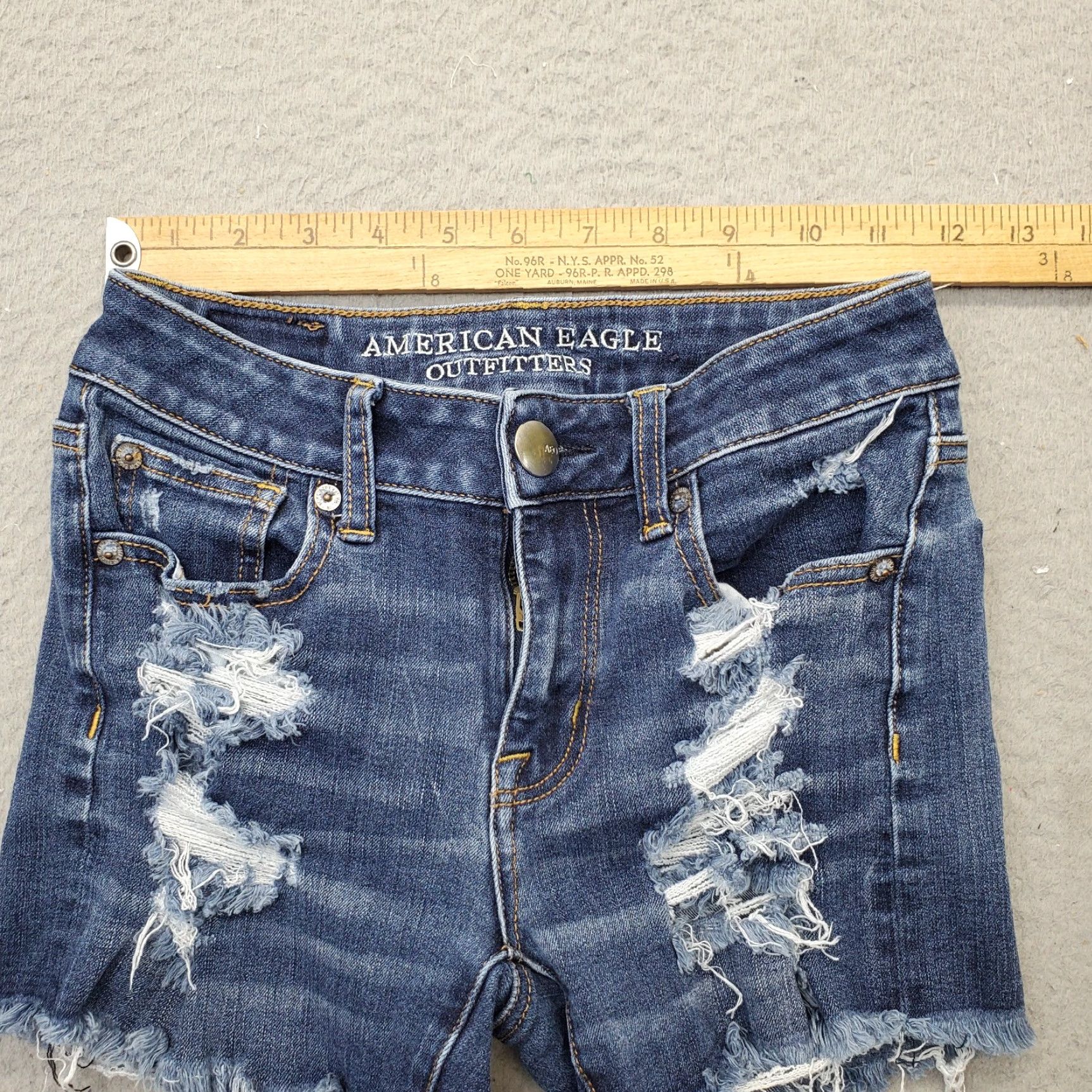 American Eagle Outfitters American Eagle Outfitters Shorts Women Size 00 Blue Denim High Rise Distressed Size 24" / US 00 / IT 34 - 5 Thumbnail