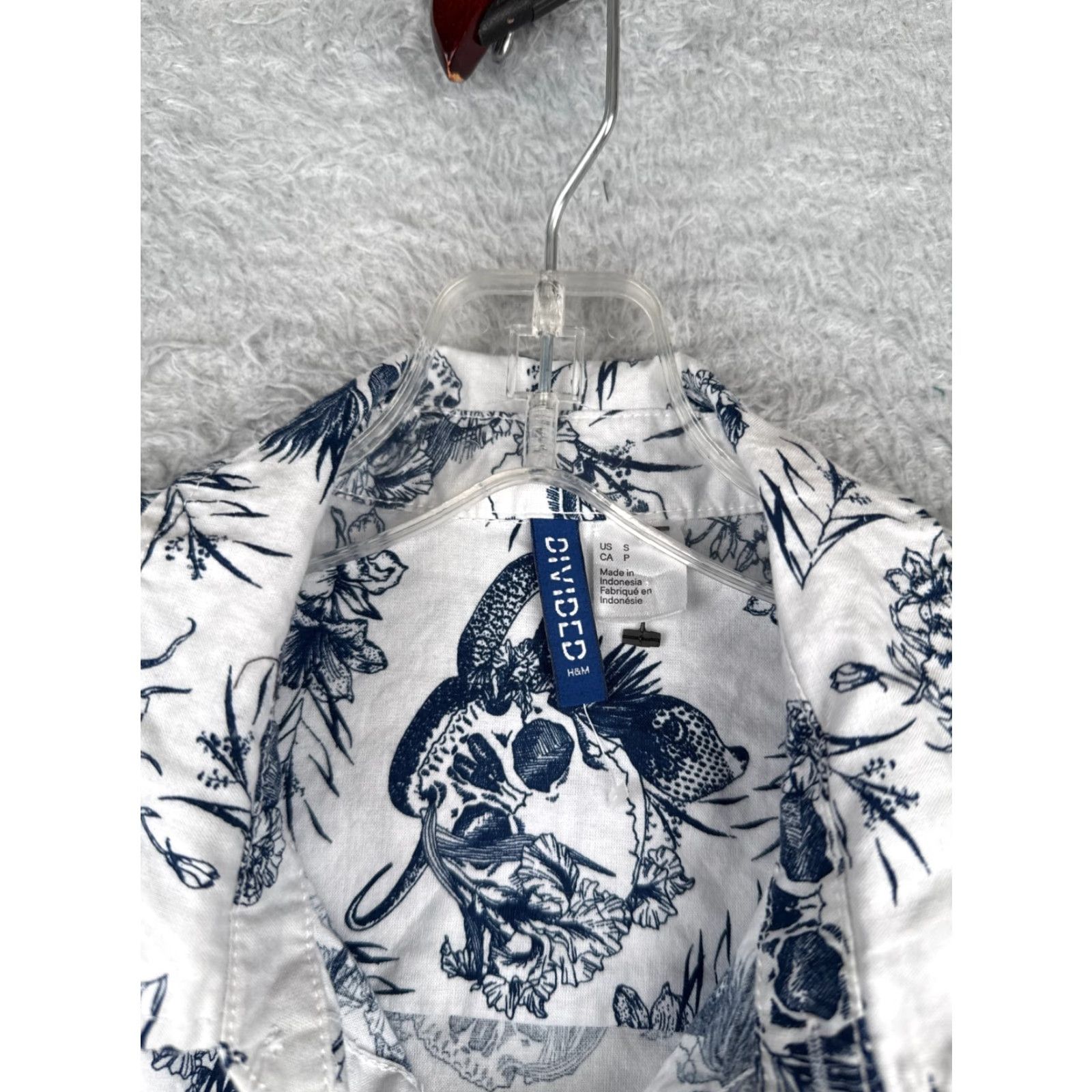 H&M H&M Divided Shirt Adult Small White Blue Floral Button-Up 100% Cotton Hawaiian Mens Size US S / EU 44-46 / 1 - 6 Thumbnail