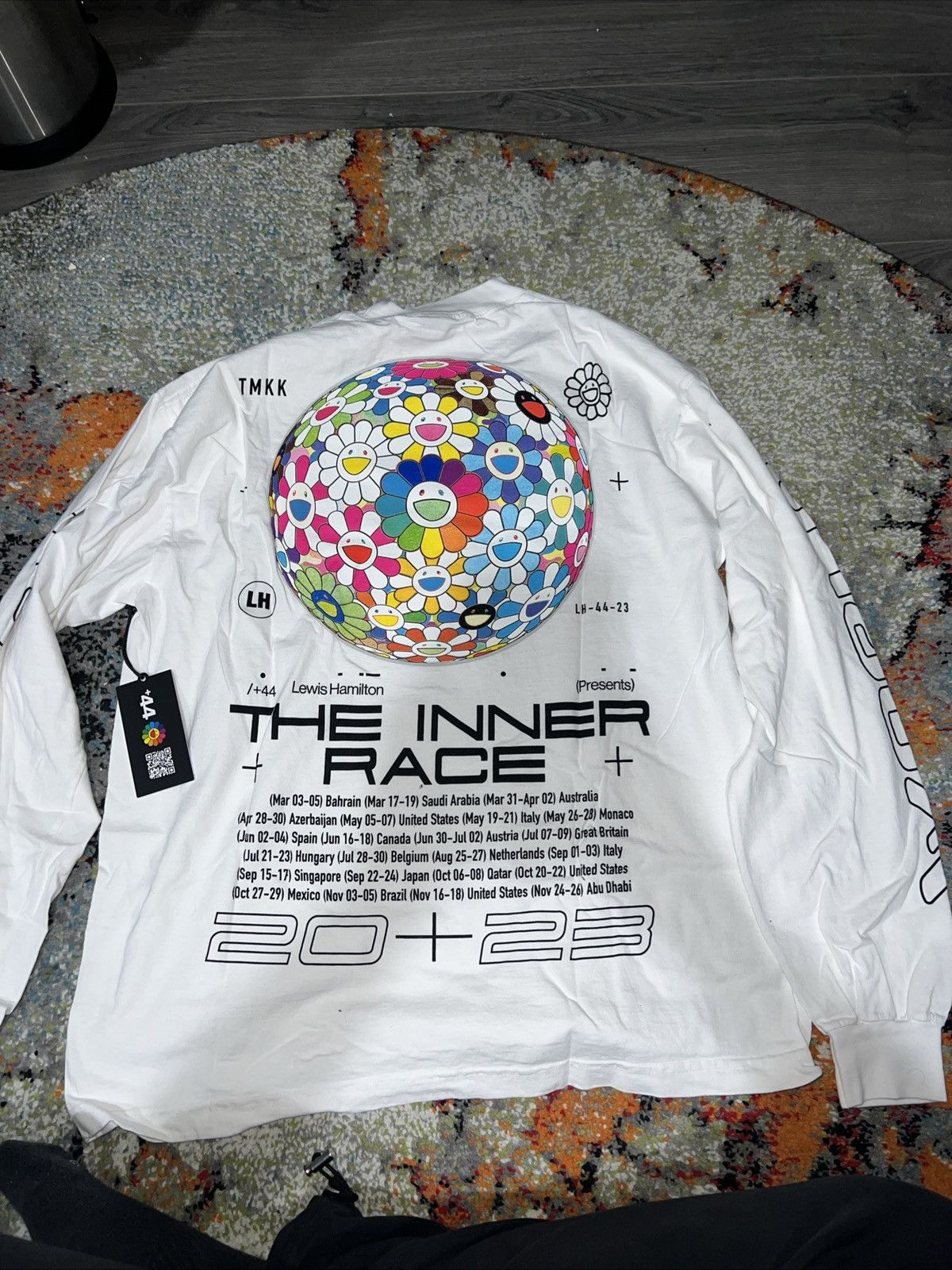 Takashi Murakami +44 + TAKASHI MURAKAMI WORLD TOUR LONG SLEEVE TEE Size US L / EU 52-54 / 3 - 2 Thumbnail