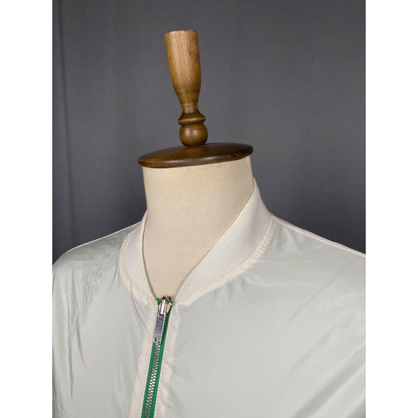 Gucci Gucci Men's Green Beige Reversible Nylon Bomber Jacket Size Size US L / EU 52-54 / 3 - 12 Thumbnail
