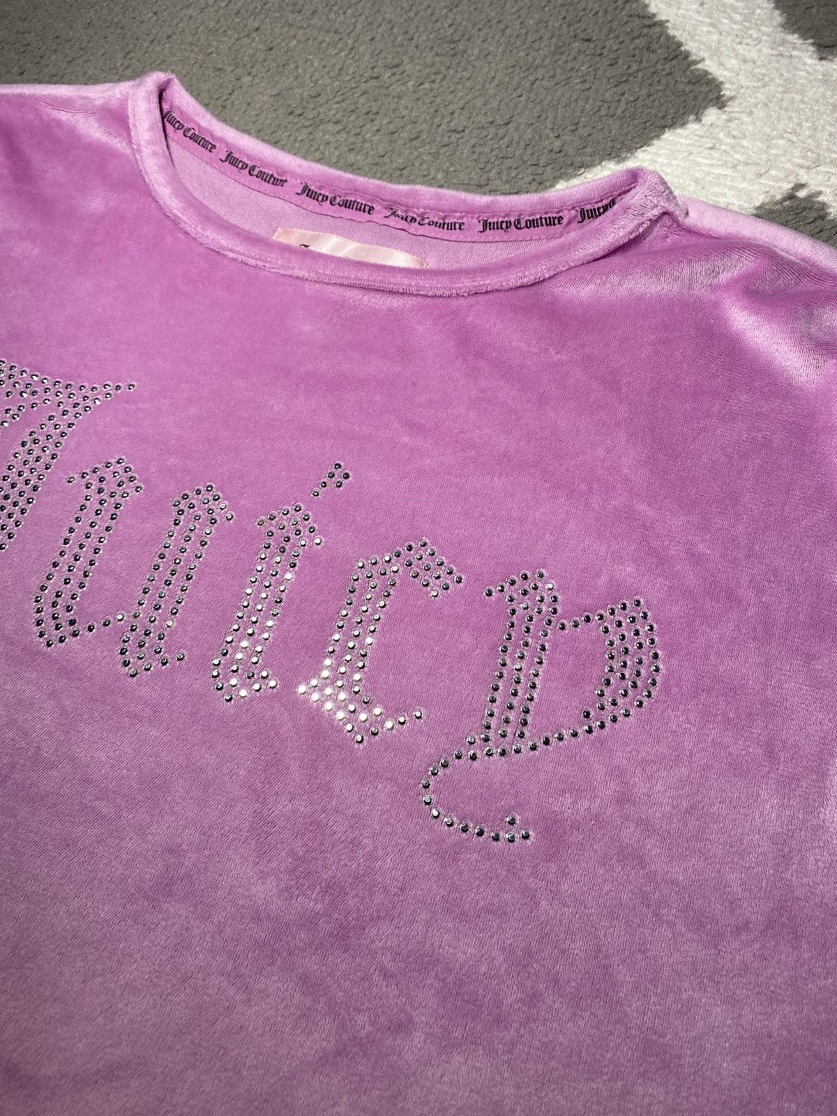 Juicy Couture × Vintage Juicy Couture Pink Velvet boxy cropped T-shirt with logo Size S / US 4 / IT 40 - 5 Thumbnail