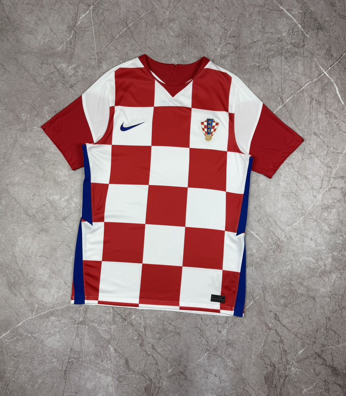 Nike Nike Croatia hns soccer jersey Size M Size US M / EU 48-50 / 2 - 3 Thumbnail