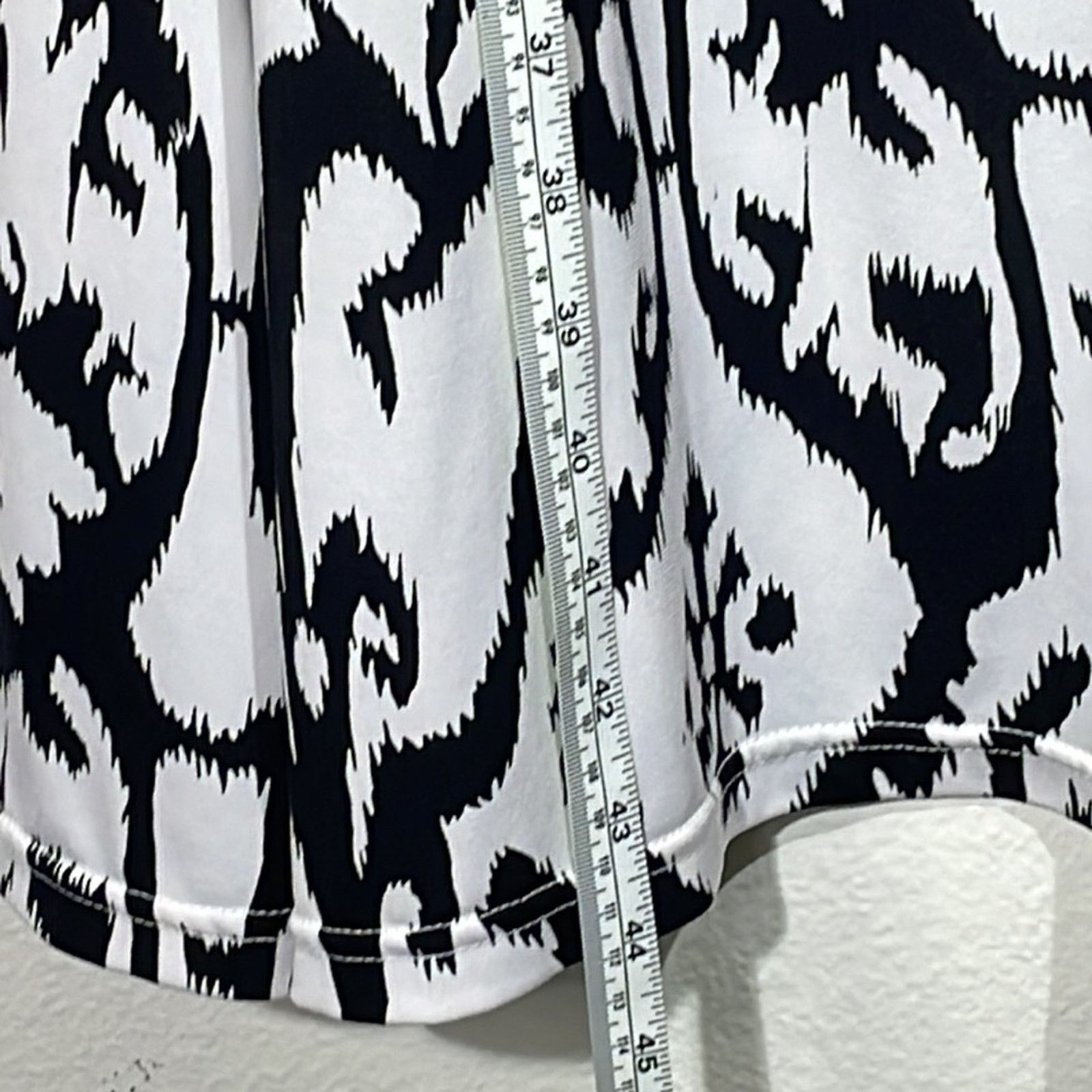 Other Tracy Evans Black White Abstract Ikat Maxi Skirt Size XL Size 33" - 3 Thumbnail