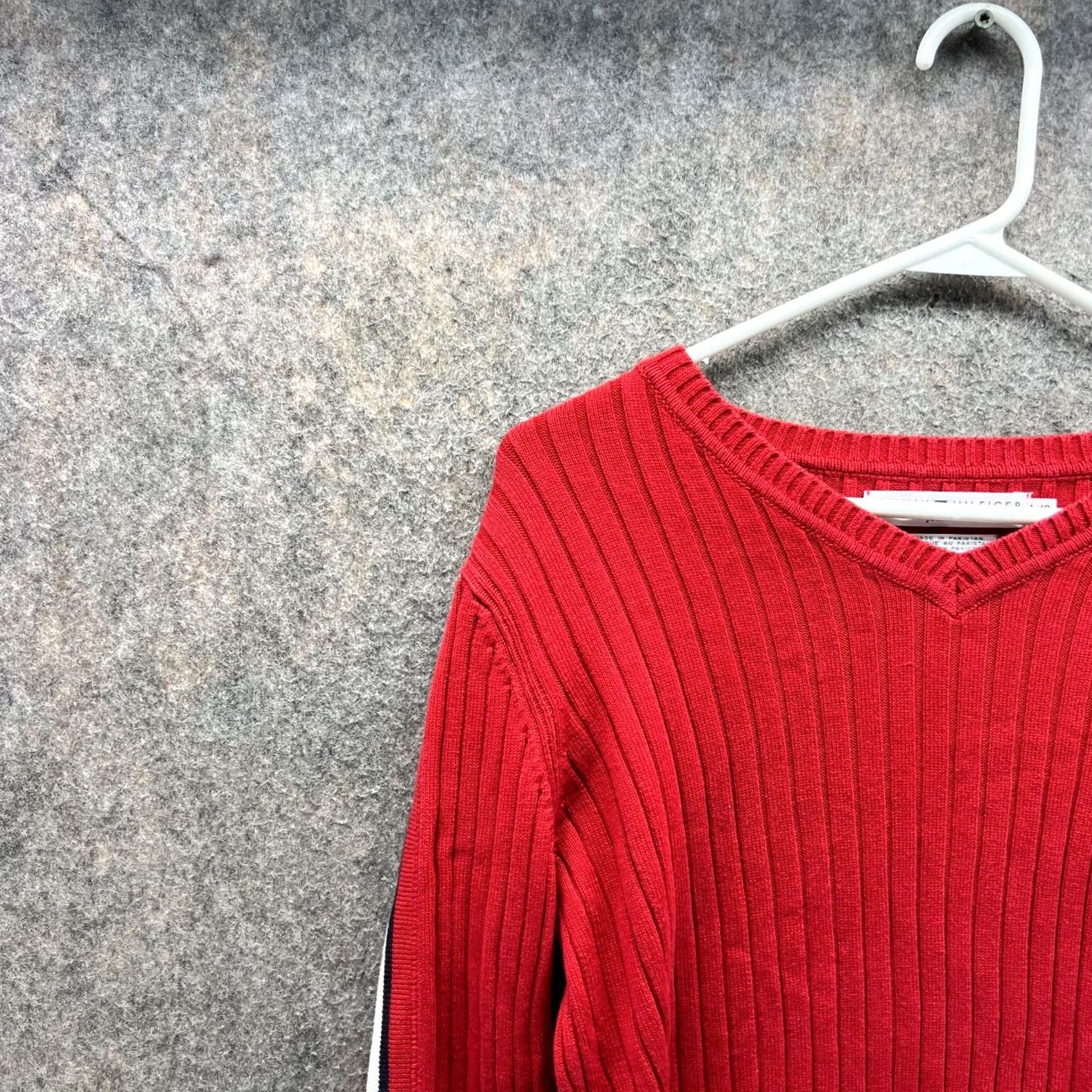 Tommy Hilfiger Tommy Hilfiger Sweater Women Large V Neck Pullover Knit Fleece Red Vtg Ribbed Size L / US 10 / IT 46 - 2 Thumbnail