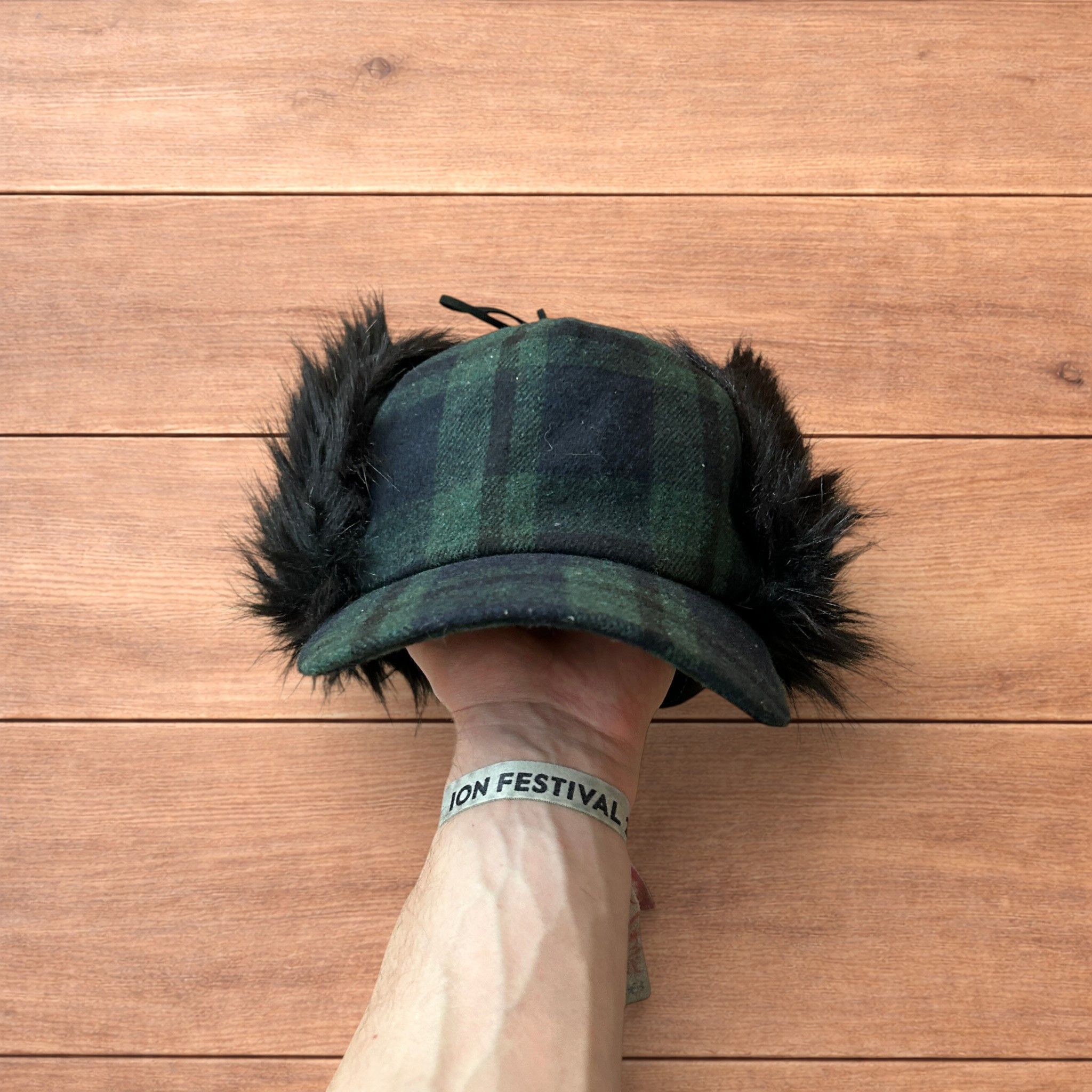 Japanese Brand Trapper Russian ear flap hat cap in checkered khaki/black. Size ONE SIZE - 5 Thumbnail