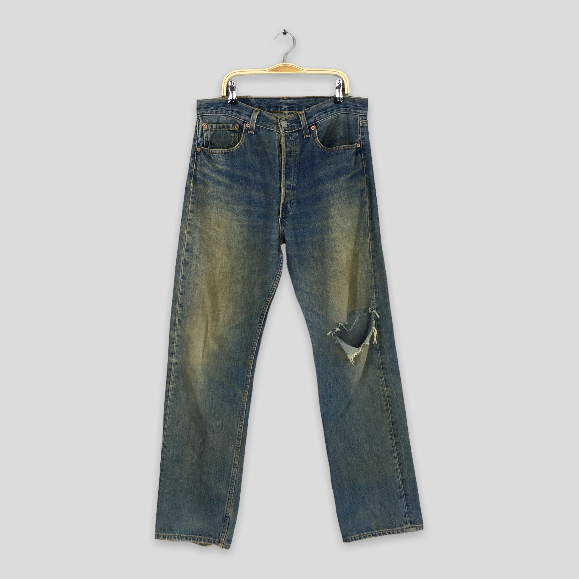 Levi's Size 31x30.5 Vintage 90s Levi's 501 Distressed Jeans S1582 Size 31" - 1 Thumbnail