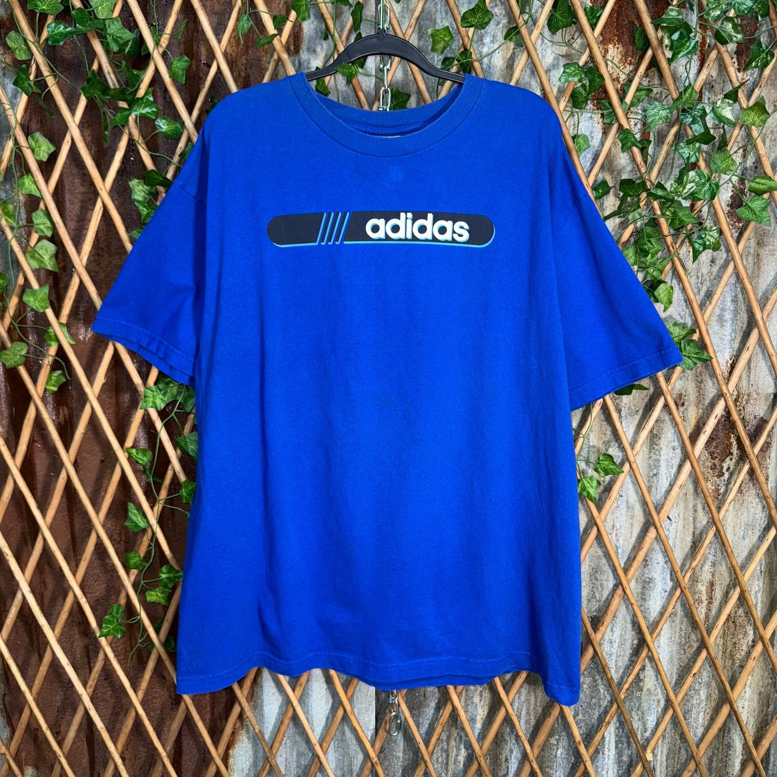 Adidas Vintage Y2K Adidas logo spellout 3 stripes 2000s t-shirt Size US XL / EU 56 / 4 - 1 Thumbnail