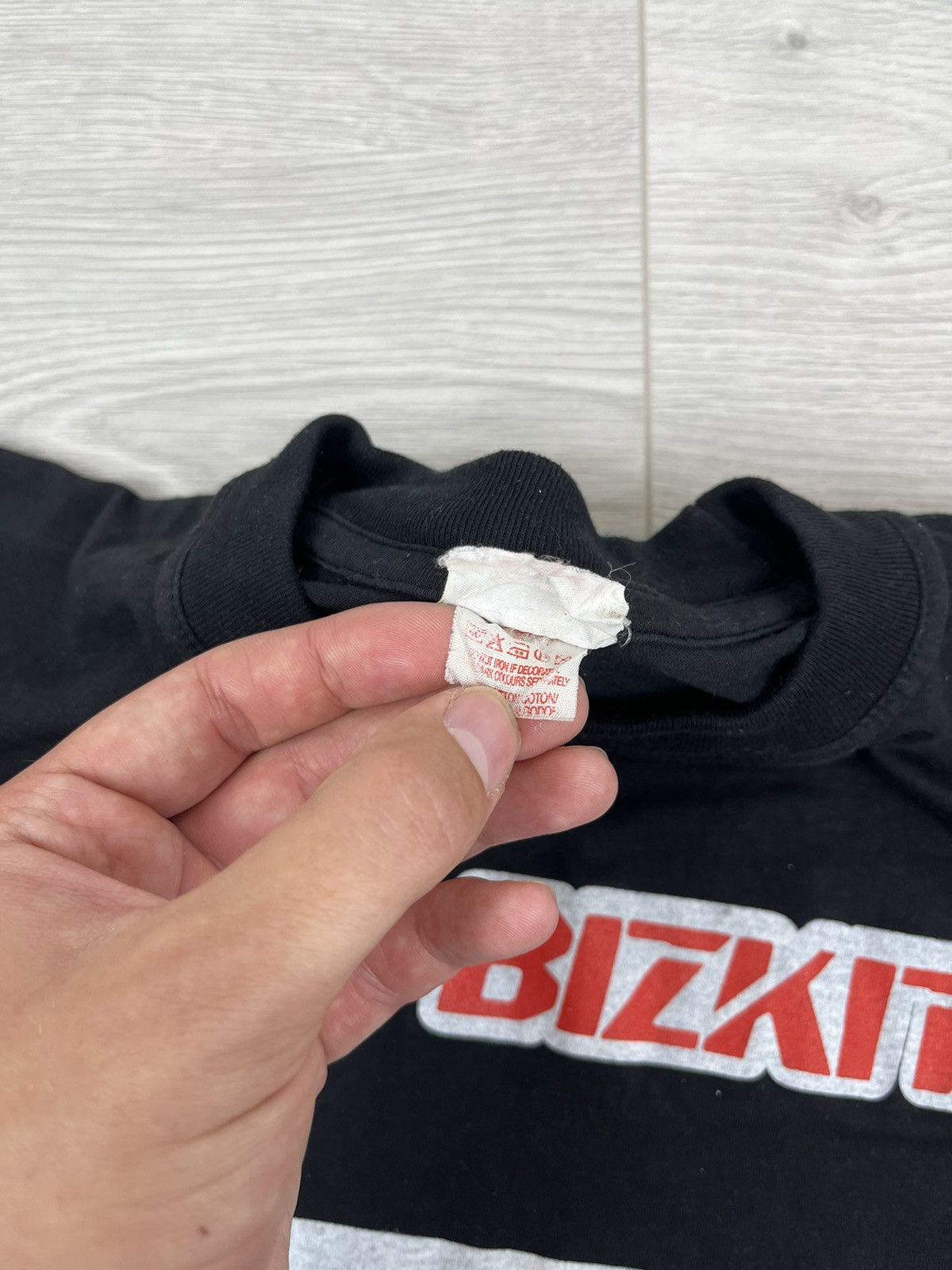 Band Tees Limp Bizkit Is Better Than Everyone Vintage 90s Rap T Shirt Size US XL / EU 56 / 4 - 9 Thumbnail