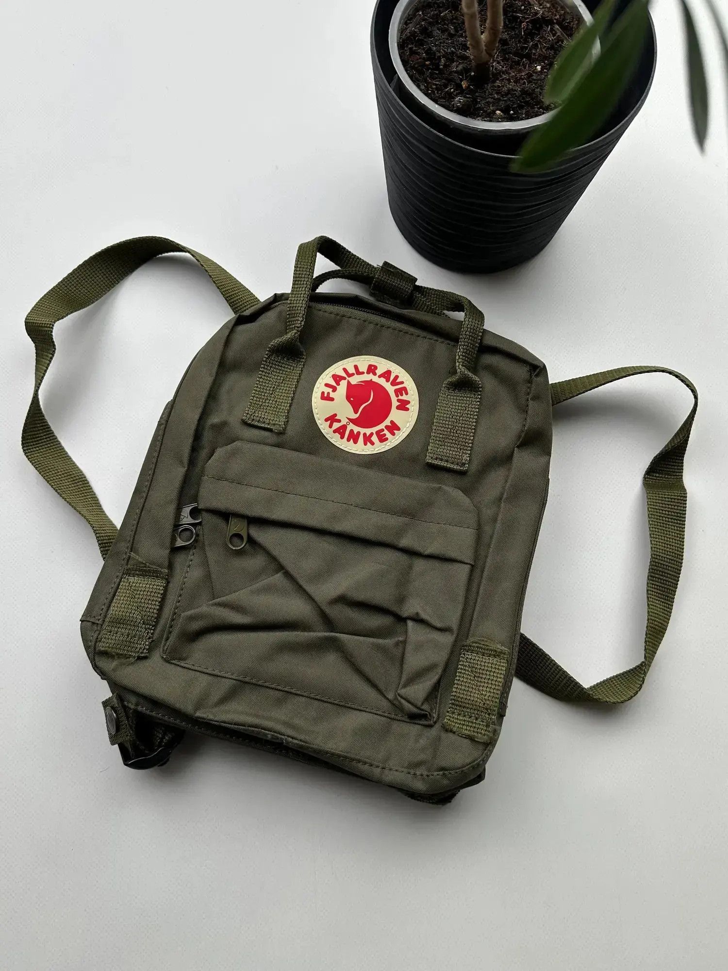 Fjallraven Fjallraven Kanken Backpack (404) Size ONE SIZE - 1 Thumbnail