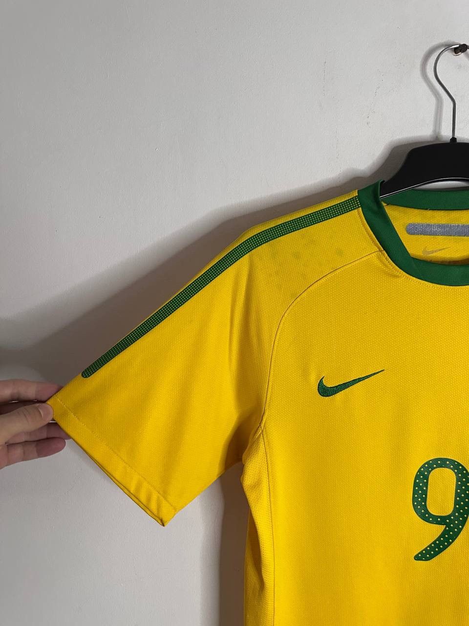Nike Nike Brazil Home Jersey 2006 #9 Ronaldo Dri-FIT Yellow S Size US S / EU 44-46 / 1 - 4 Thumbnail