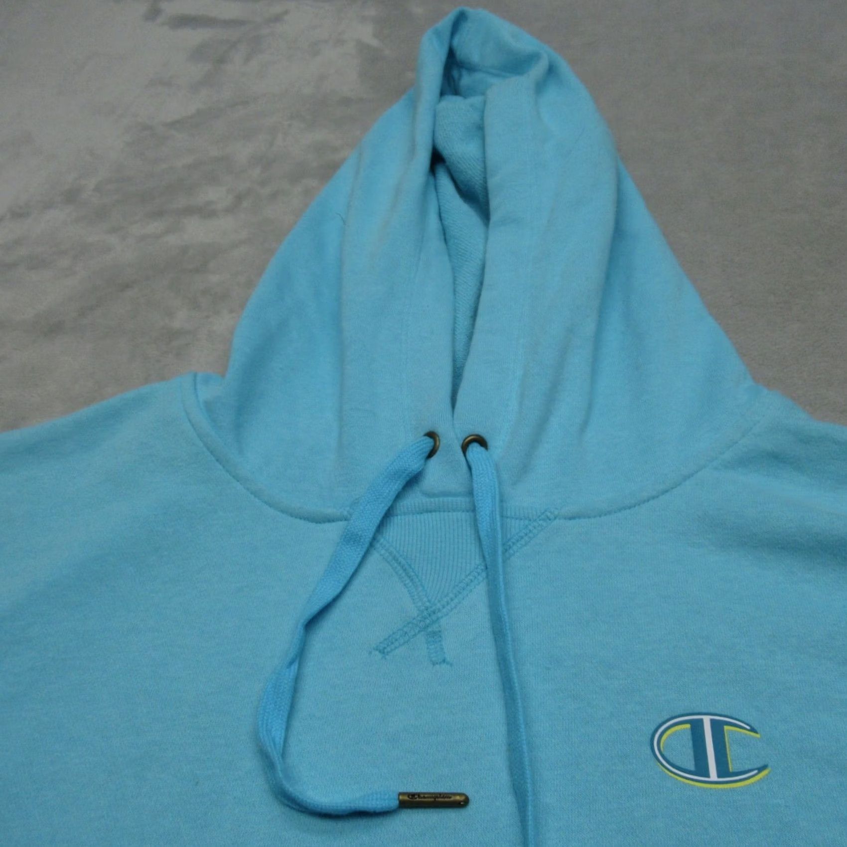 Champion Champion Hoodie Women Small Blue Solid Cropped Pullover Moisture Wicking Fleece Hooded Pockets Sweatshirt Size S / US 4 / IT 40 - 6 Thumbnail