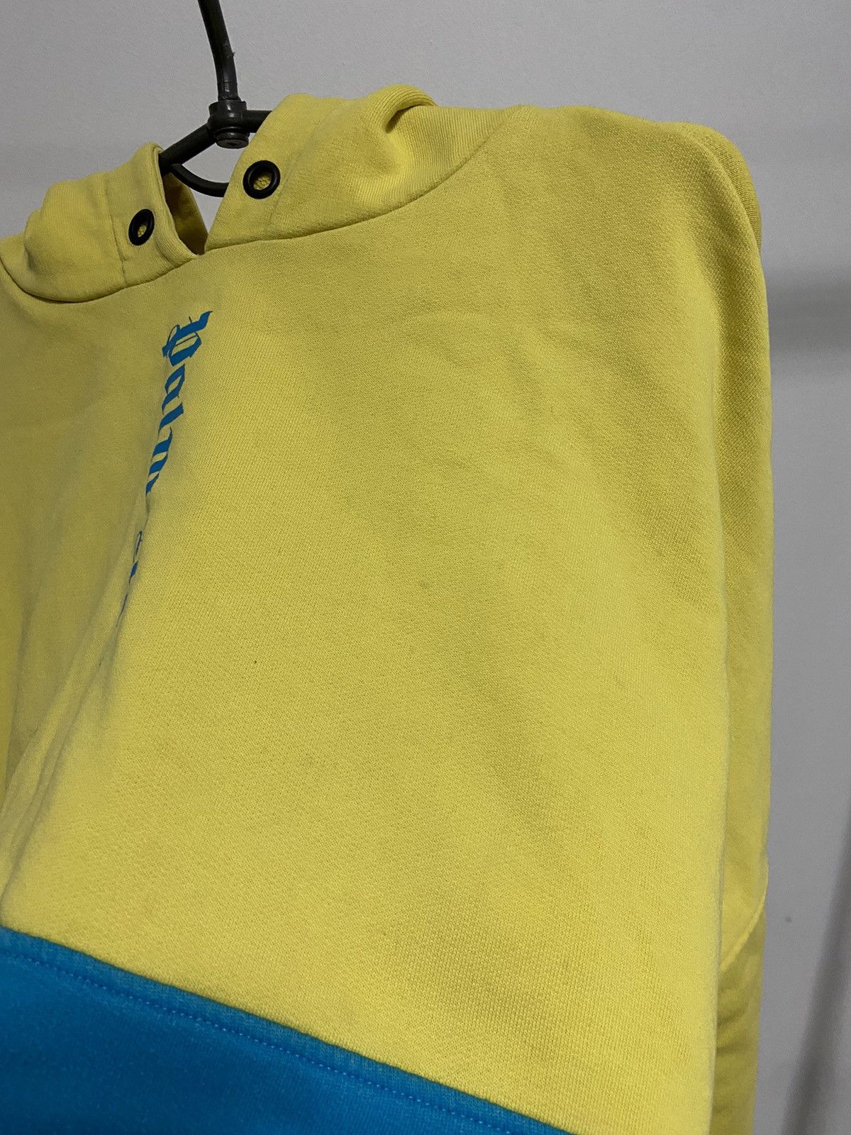 Palm Angels × Vintage Palm angels hoodie big logo yellow vintage Size US L / EU 52-54 / 3 - 14 Thumbnail