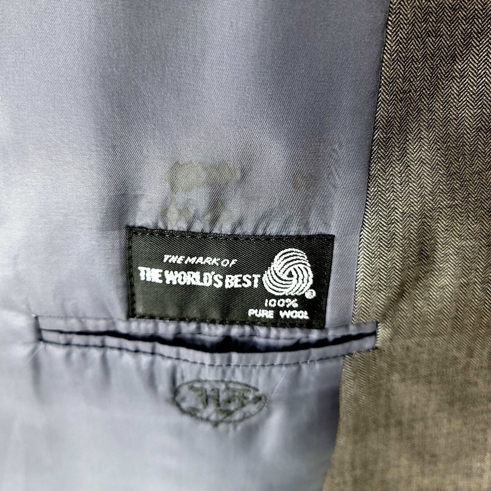 Hickey Freeman Hickey Freeman Neiman Marcus Wool 2 Button Gray Herringbone Size 42L - 9 Thumbnail