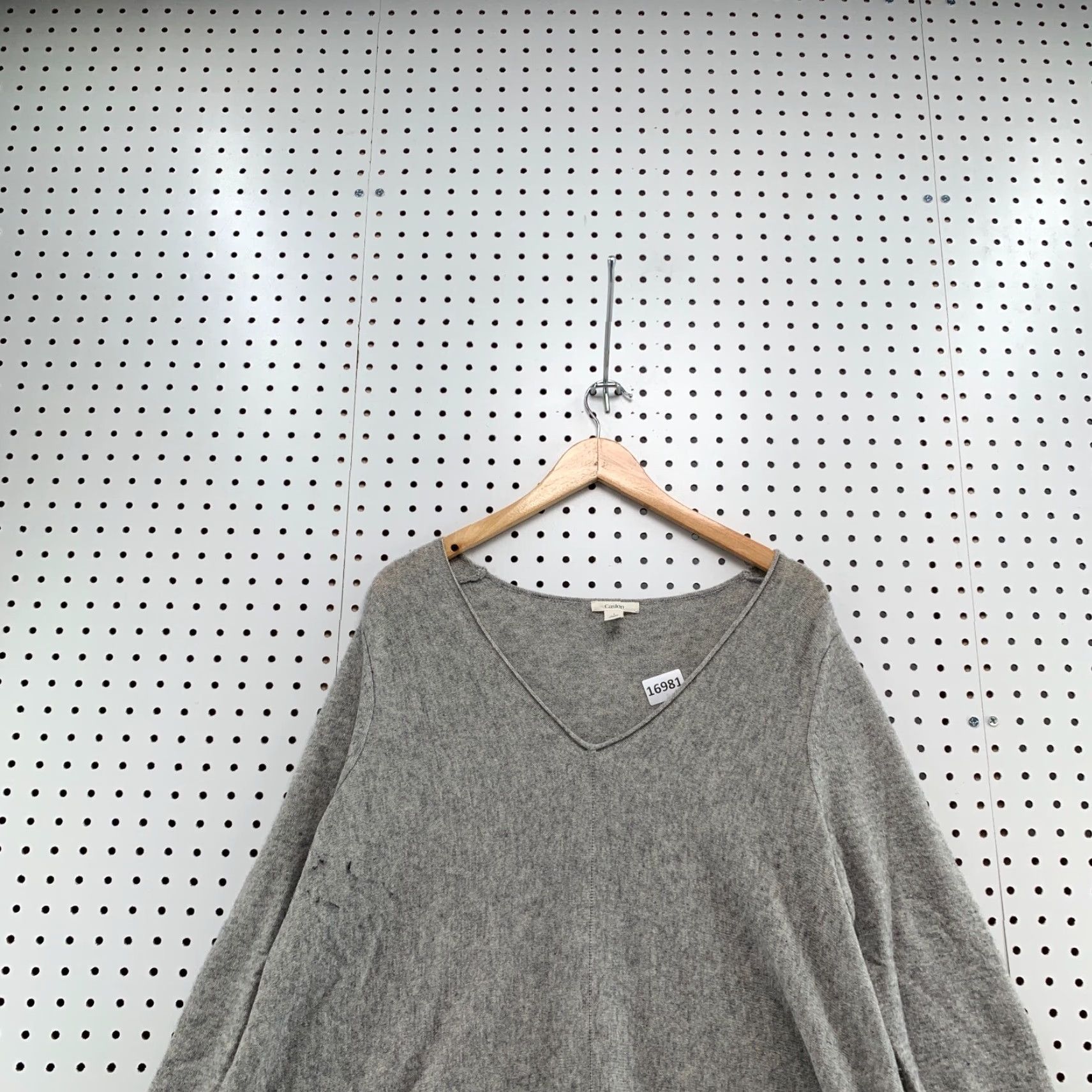Vintage Caslon Wool Cashmere Blend Sweater Womens Size 1 Gray V-Neck Long Sleeve Size XS / US 0-2 / IT 36-38 - 5 Thumbnail