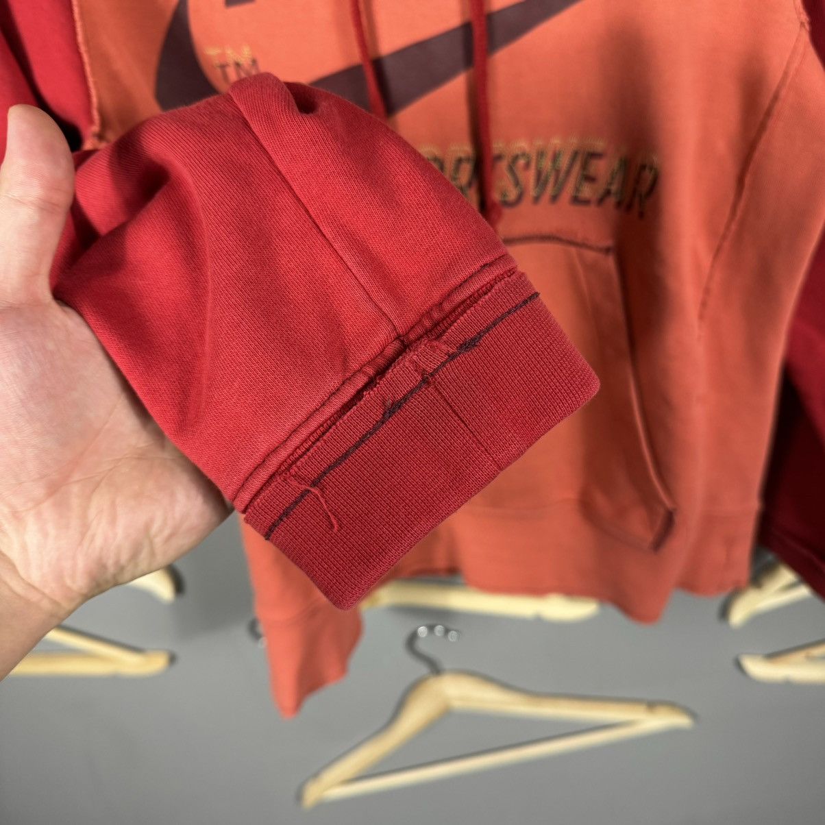 Nike × Vintage Nike Y2K Sportswear Red Hoodie Size US M / EU 48-50 / 2 - 6 Thumbnail