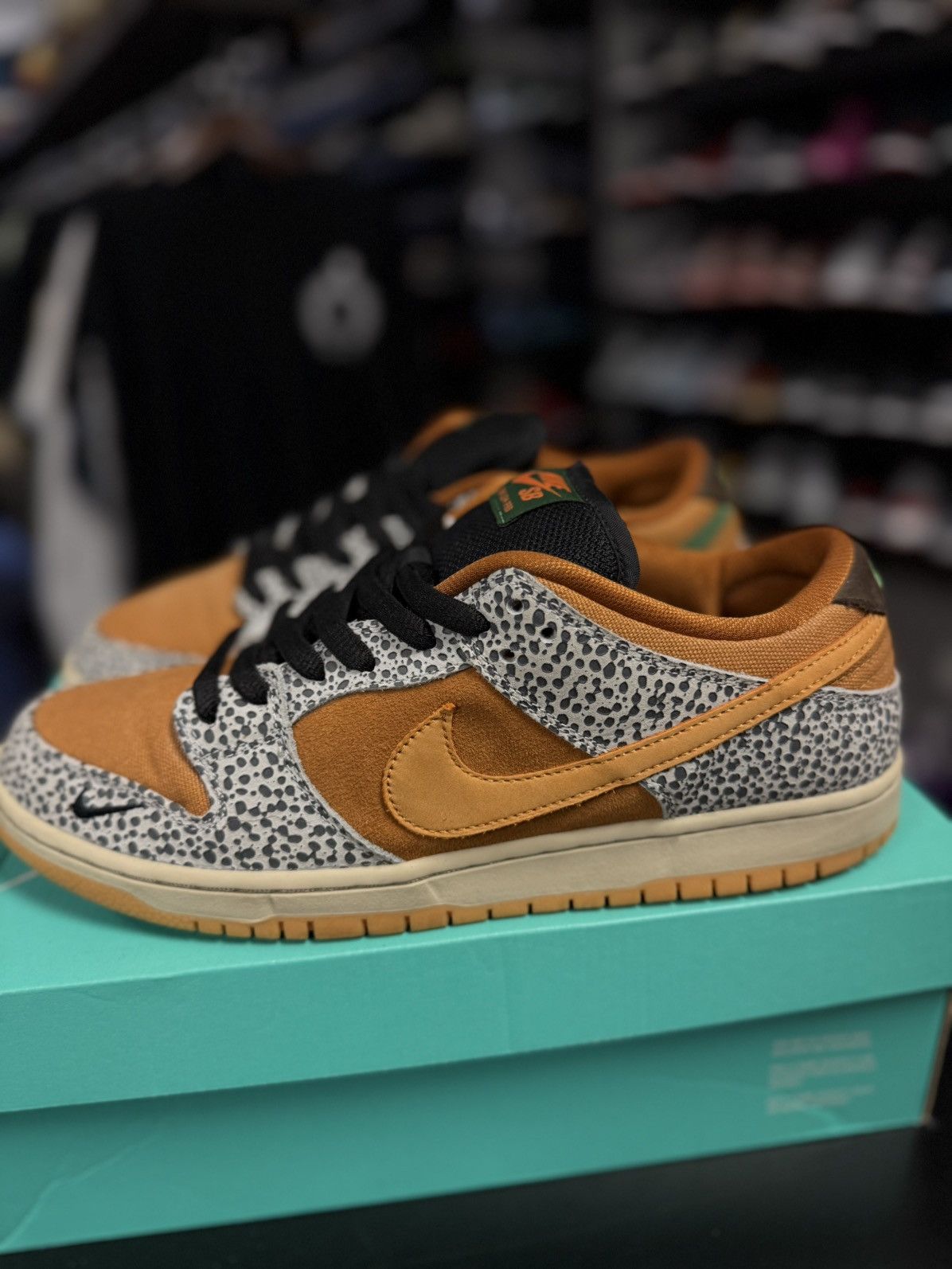 Nike Size 11 - Nike Dunk Pro SB Low Safari CD2563-002 Size US 11 / EU 44 - 10 Thumbnail