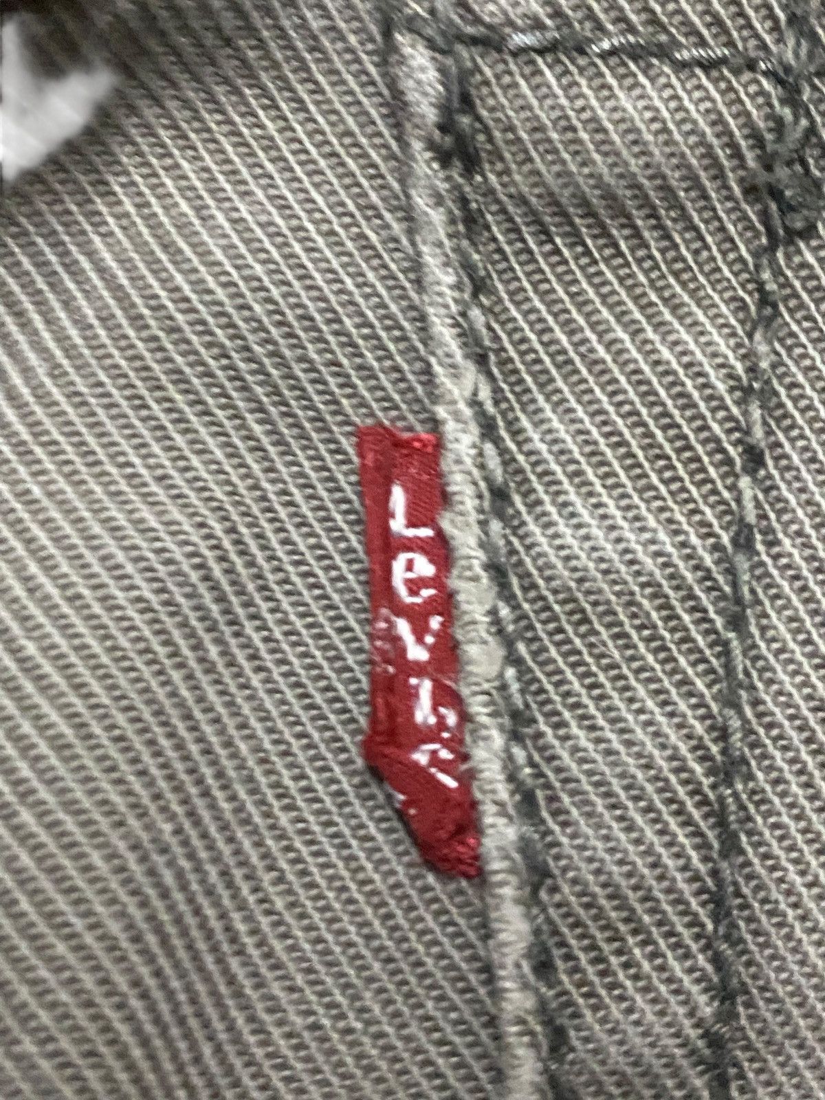 Levi's Vintage Levis 702 Y2K Distressed Loose Jeans Size US 31 - 17 Thumbnail