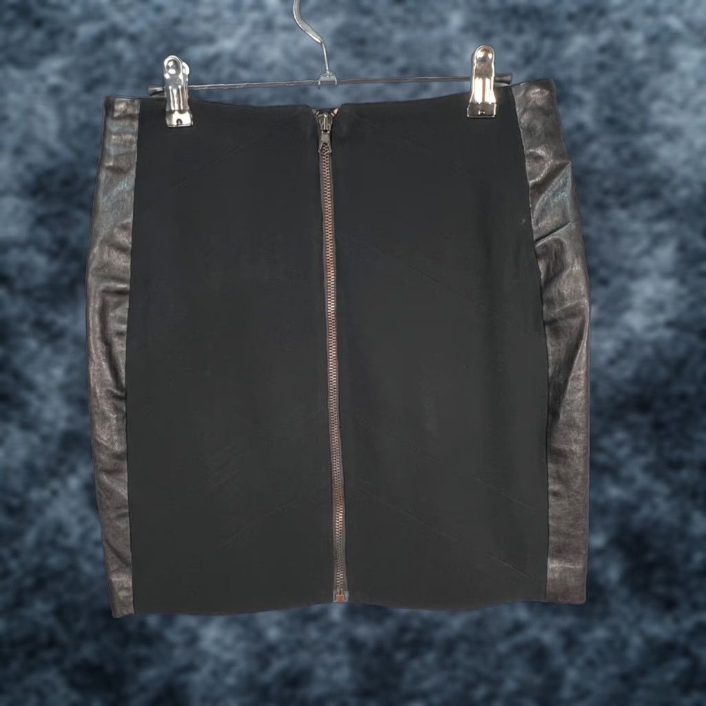 Rag & Bone Rag & Bone Skirt Womens Size 6 Black Leather Panel Zip Front Pencil Skirt Short Mini Casual Streetwear Size 28" / US 6 / IT 42 - 1 Thumbnail