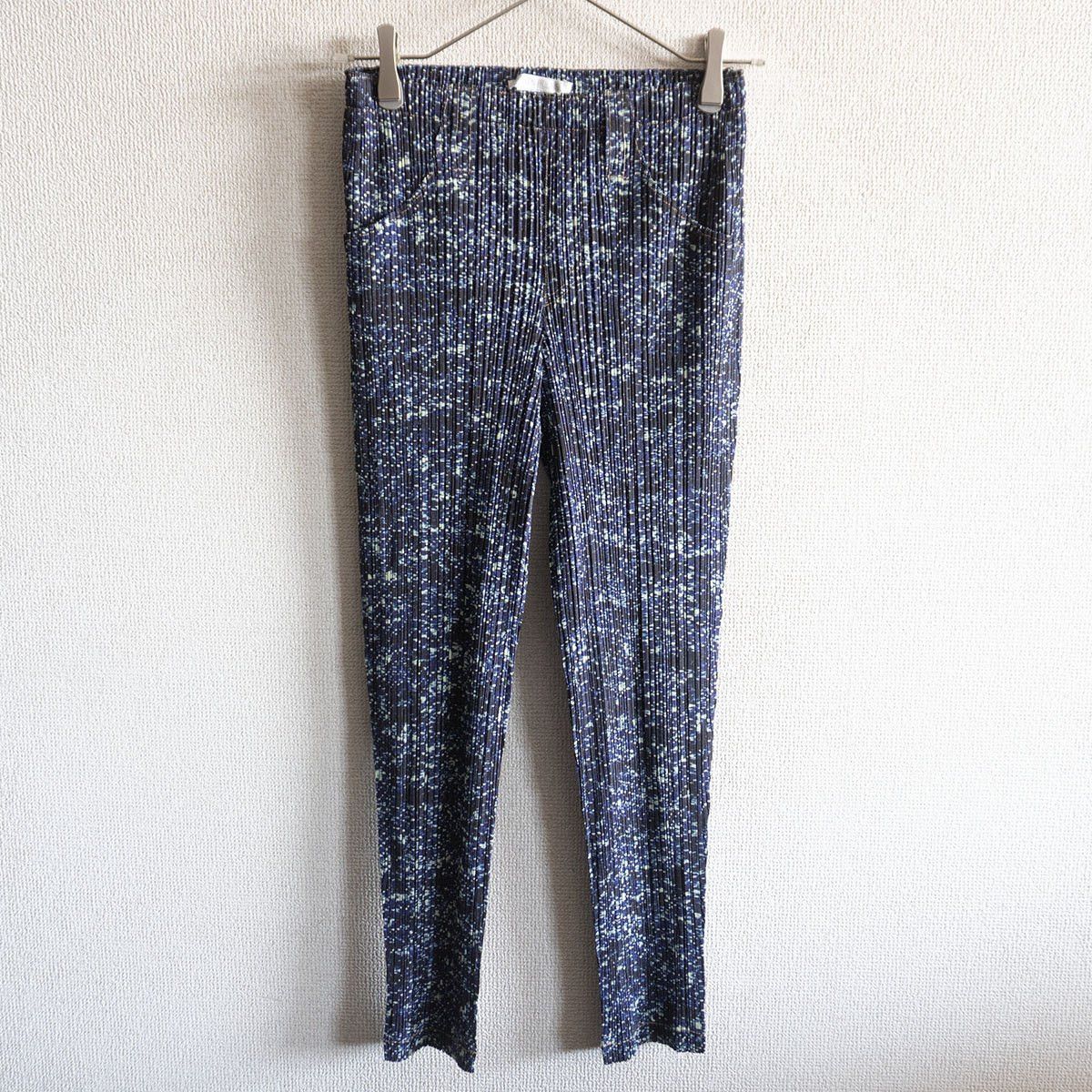 Vintage PLEATS PLEASE Patterned Pleated Pants Size 2 Size US 32 / EU 48 - 1 Thumbnail