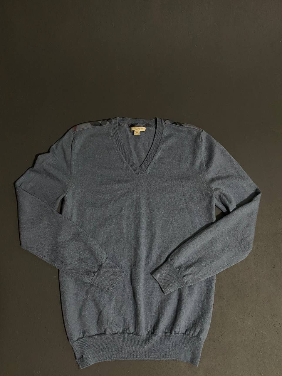 Burberry Burberry V-Neck Sweater Size US M / EU 48-50 / 2 - 1 Thumbnail